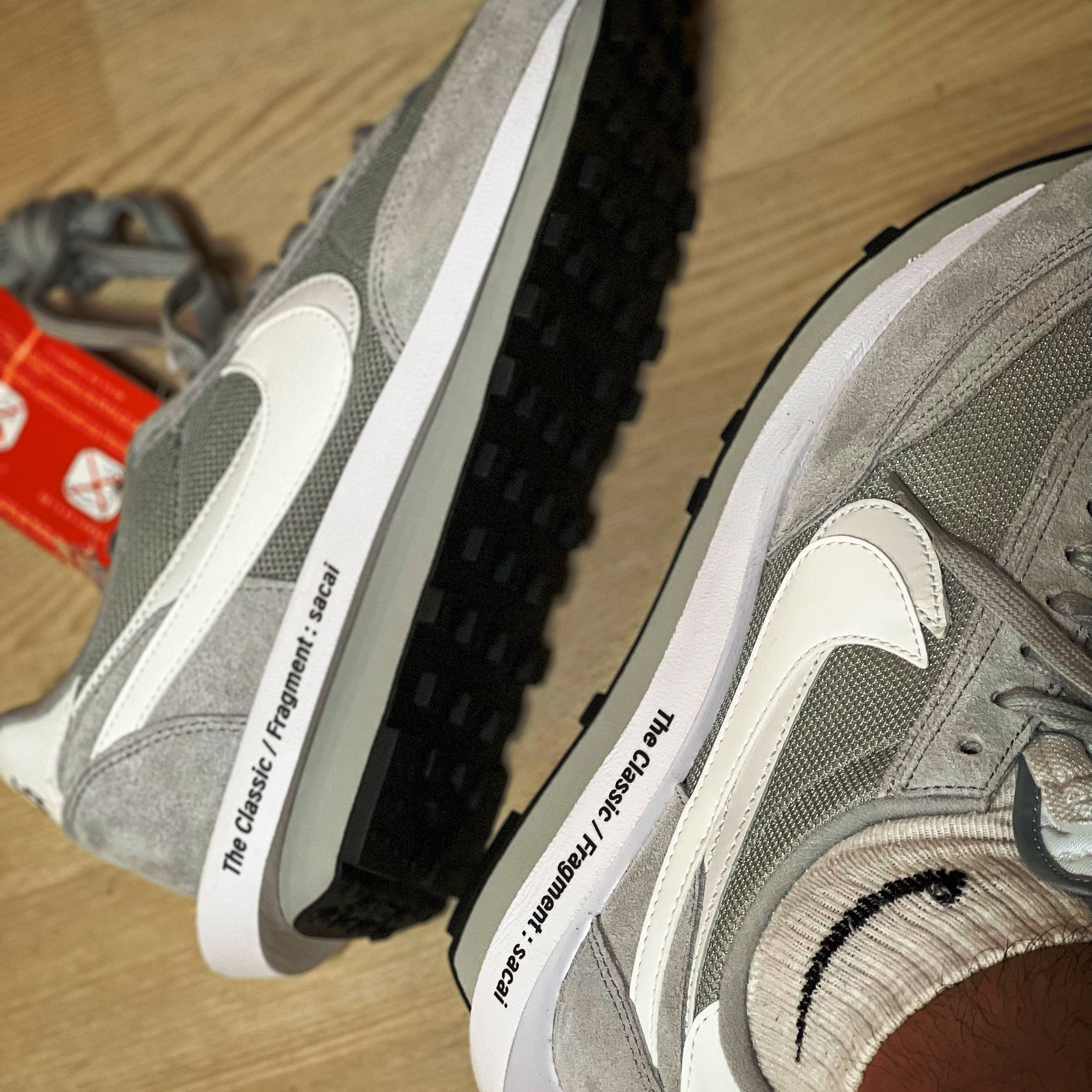 Nike x Sacai x Fragment LDWaffle Light Smoke Grey 착용 스타일 - 2