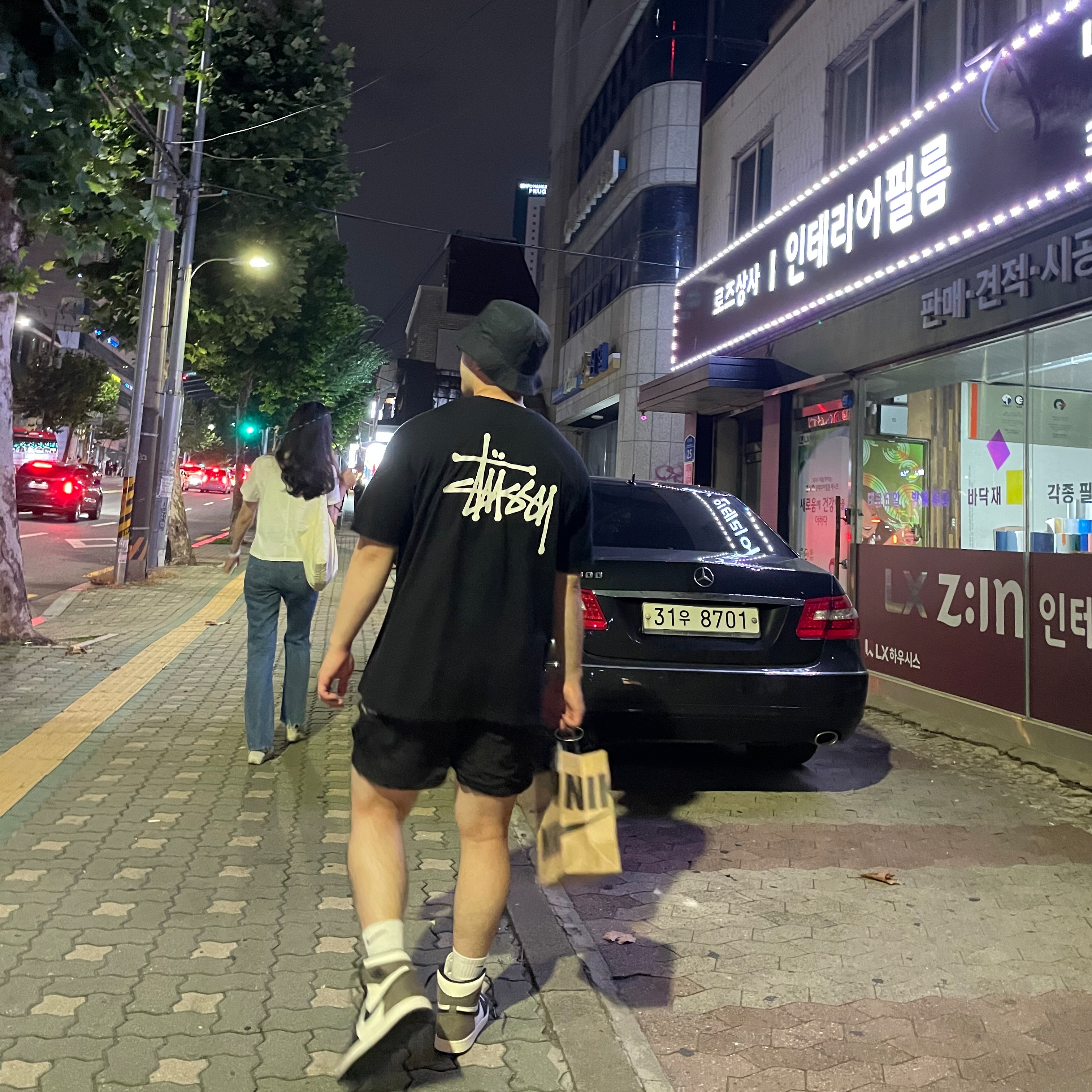 Jordan 1 Retro High OG Black Mocha 착용 스타일