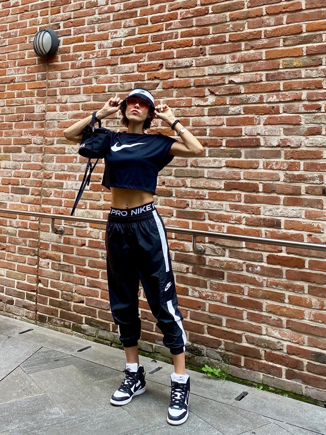 Nike x Ambush Dunk High Black, Tiffany & Co. Return To Tiffany Heart Tag Toggle Bracelet Silver 착용 스타일 - 1