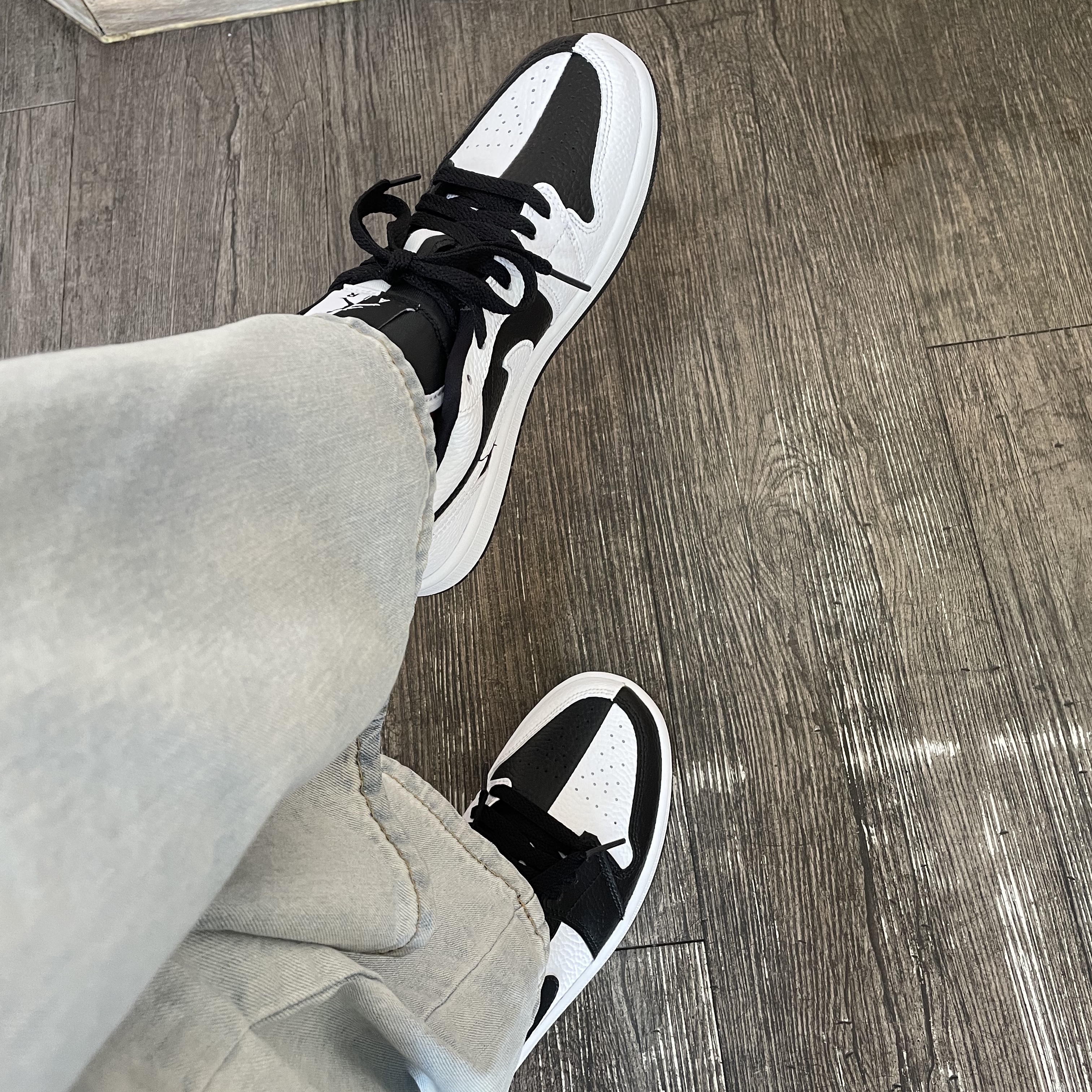 (W) Jordan 1 Low SE Black White 착용 스타일