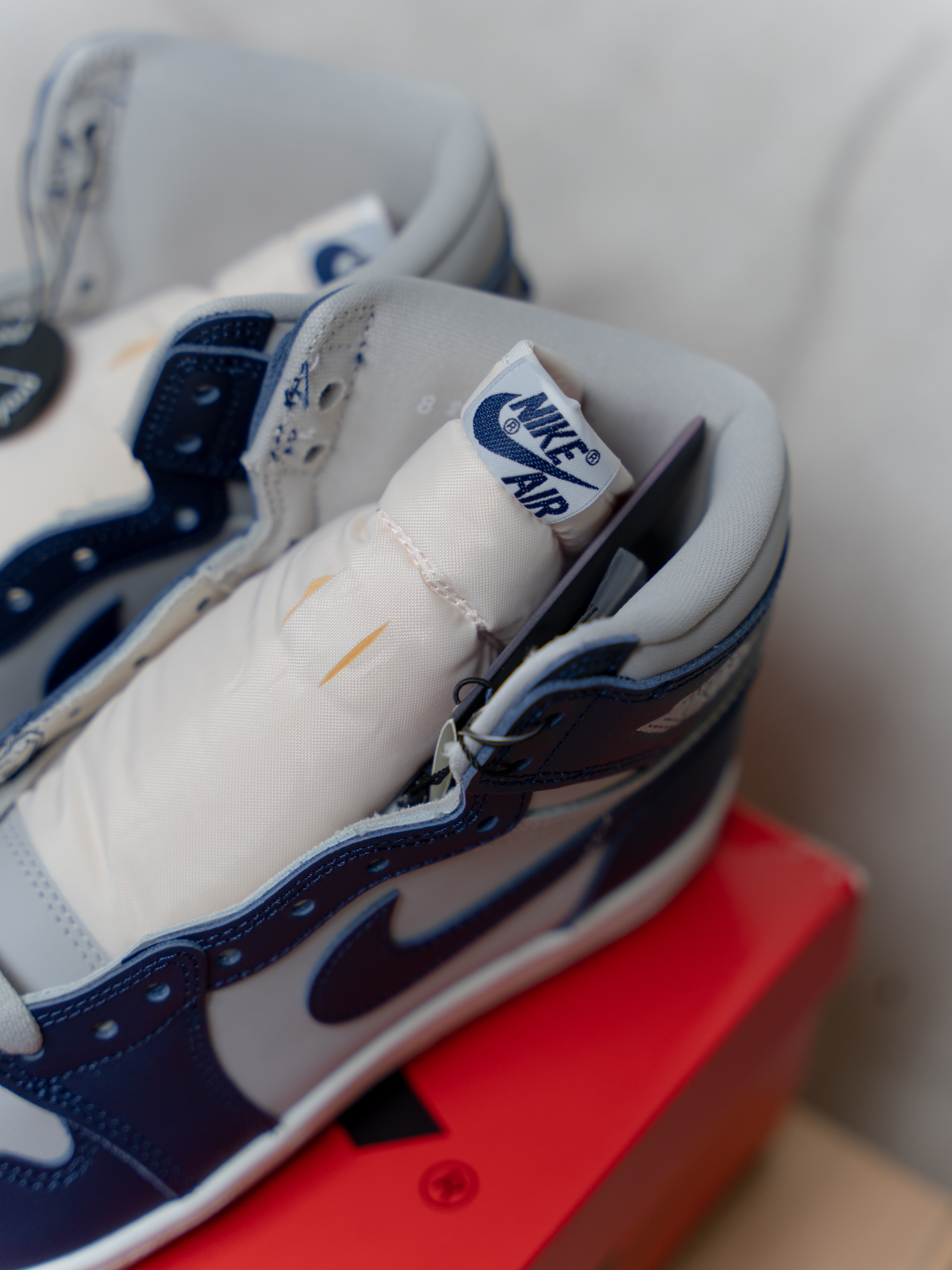 Jordan 1 High 85 College Navy 착용 스타일 - 5