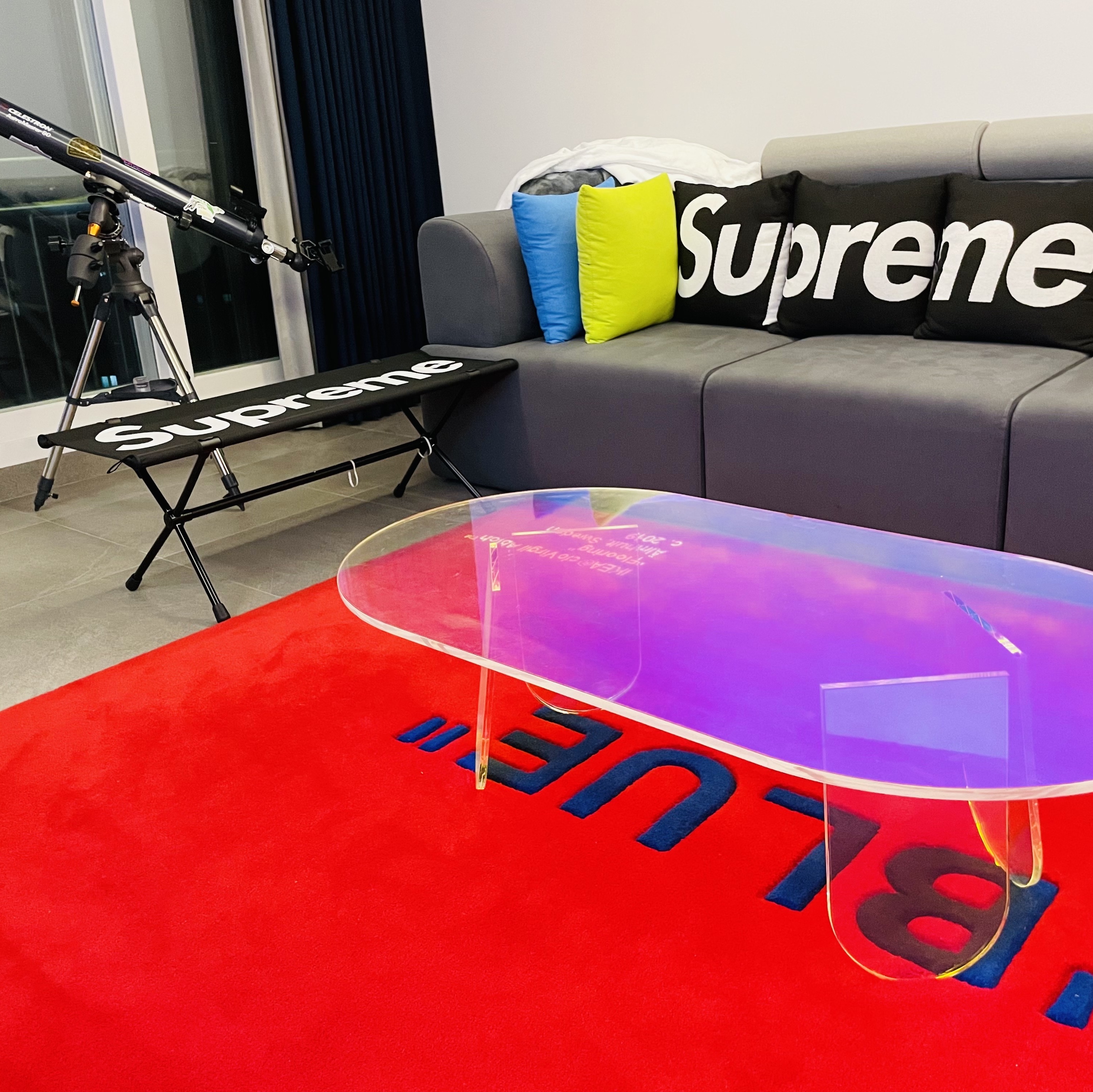 Supreme x Helinox Bench One Black - 22SS 착용 스타일