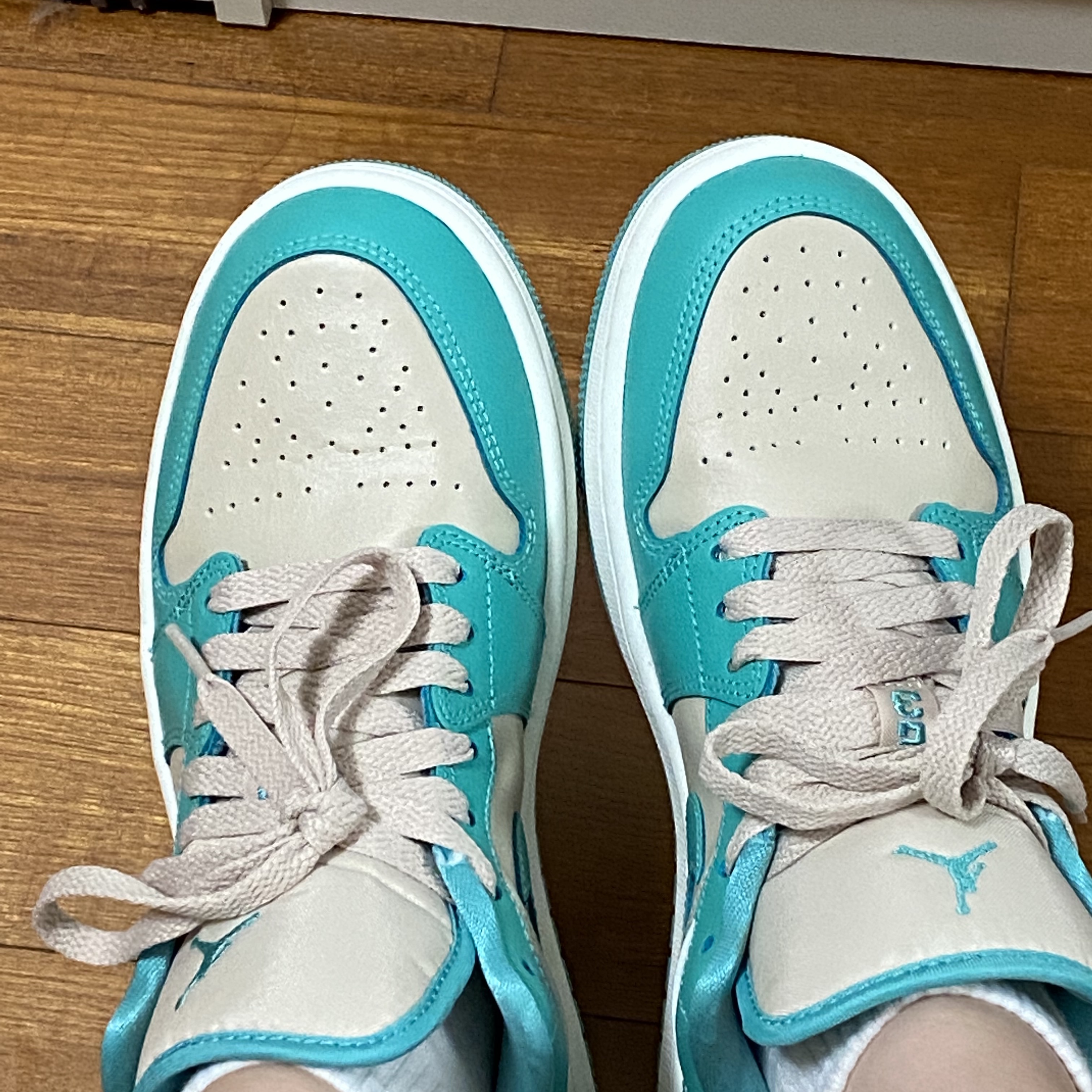 (W) Jordan 1 Low Sanddrift Washed Teal 착용 스타일