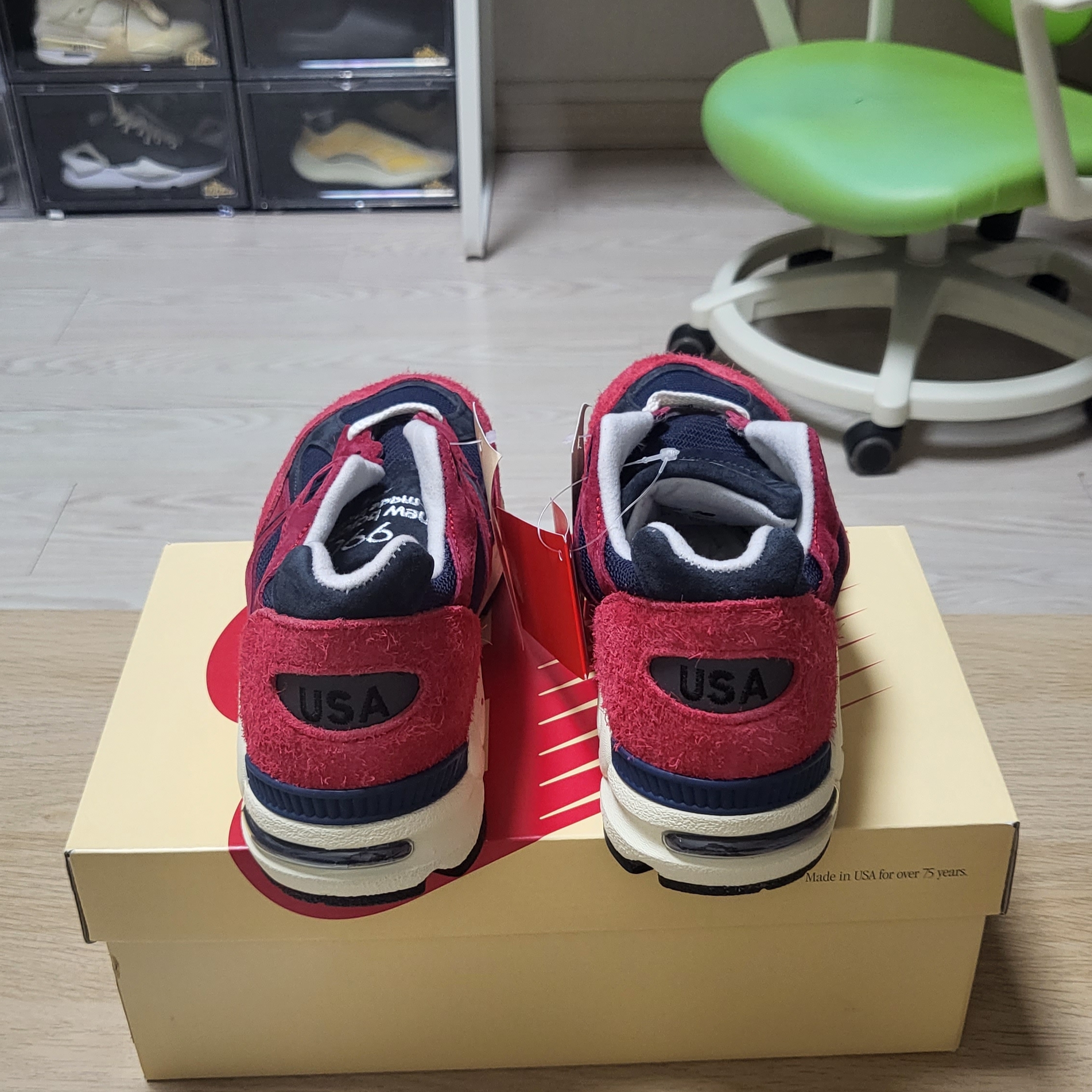 New Balance 990v2 Made in USA Chrysanthemum Navy 착용 스타일 - 5