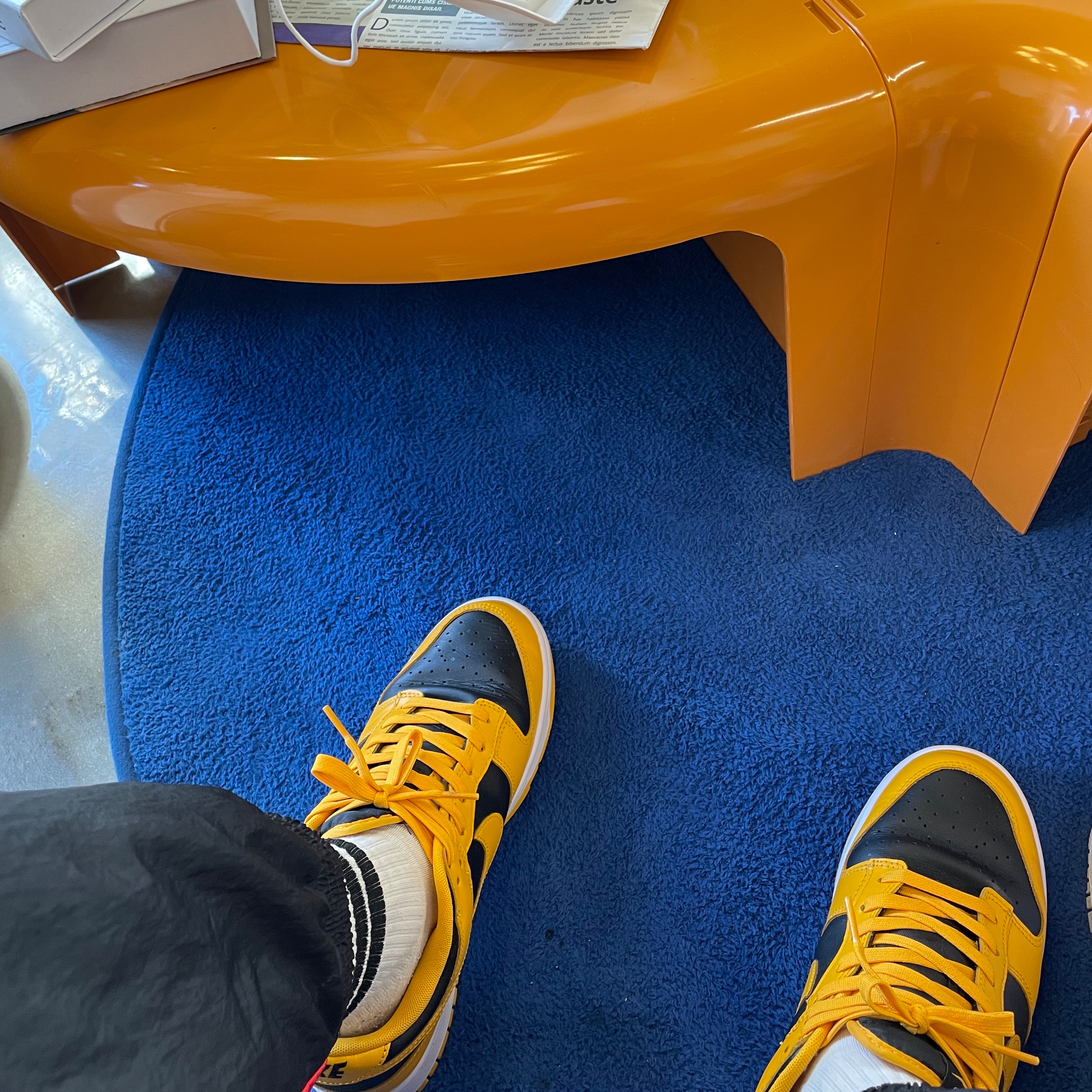 Nike Dunk Low Retro Championship Goldenrod 착용 스타일