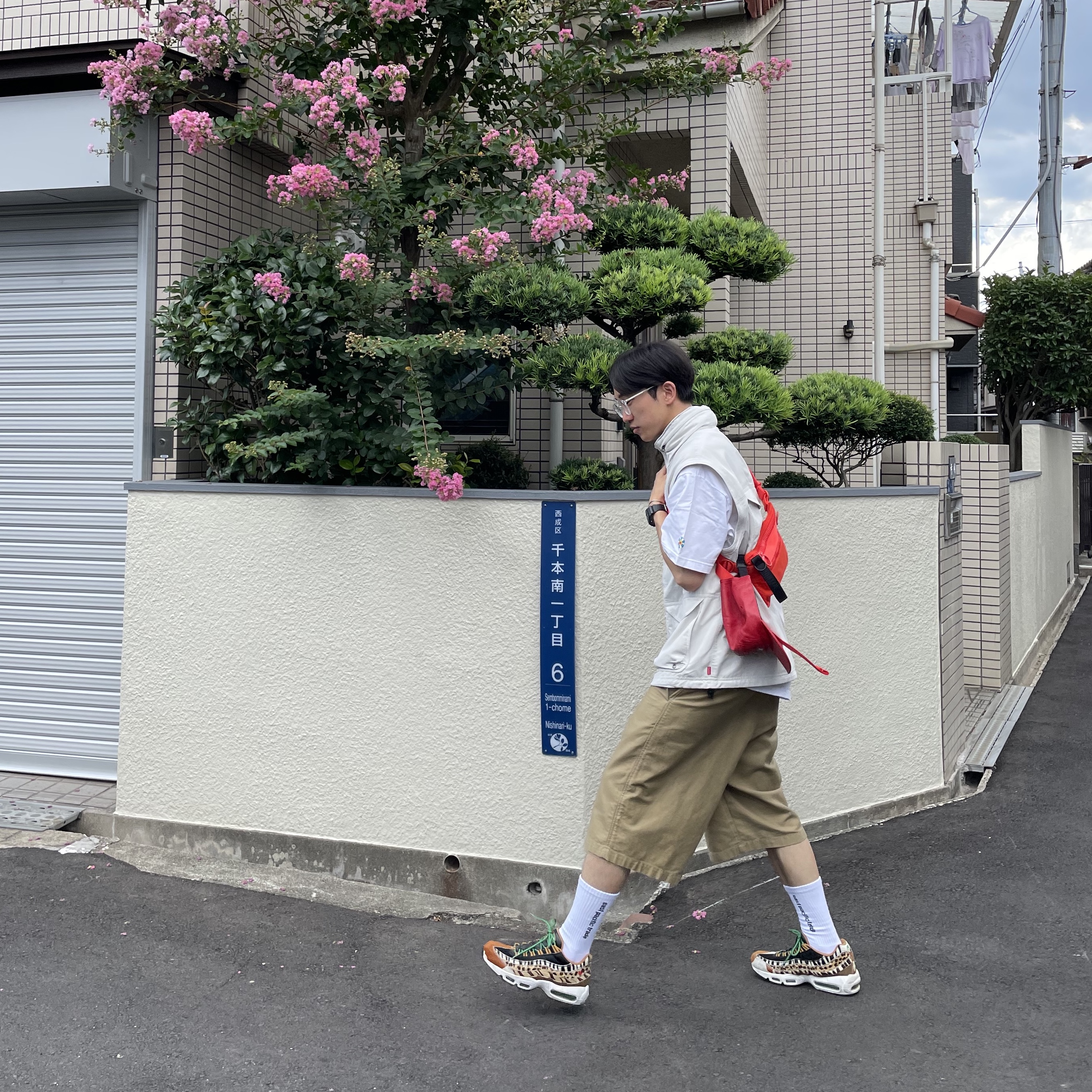 Supreme x The North Face Trekking Convertible Jacket Stone - 22SS 착용 스타일 - 5