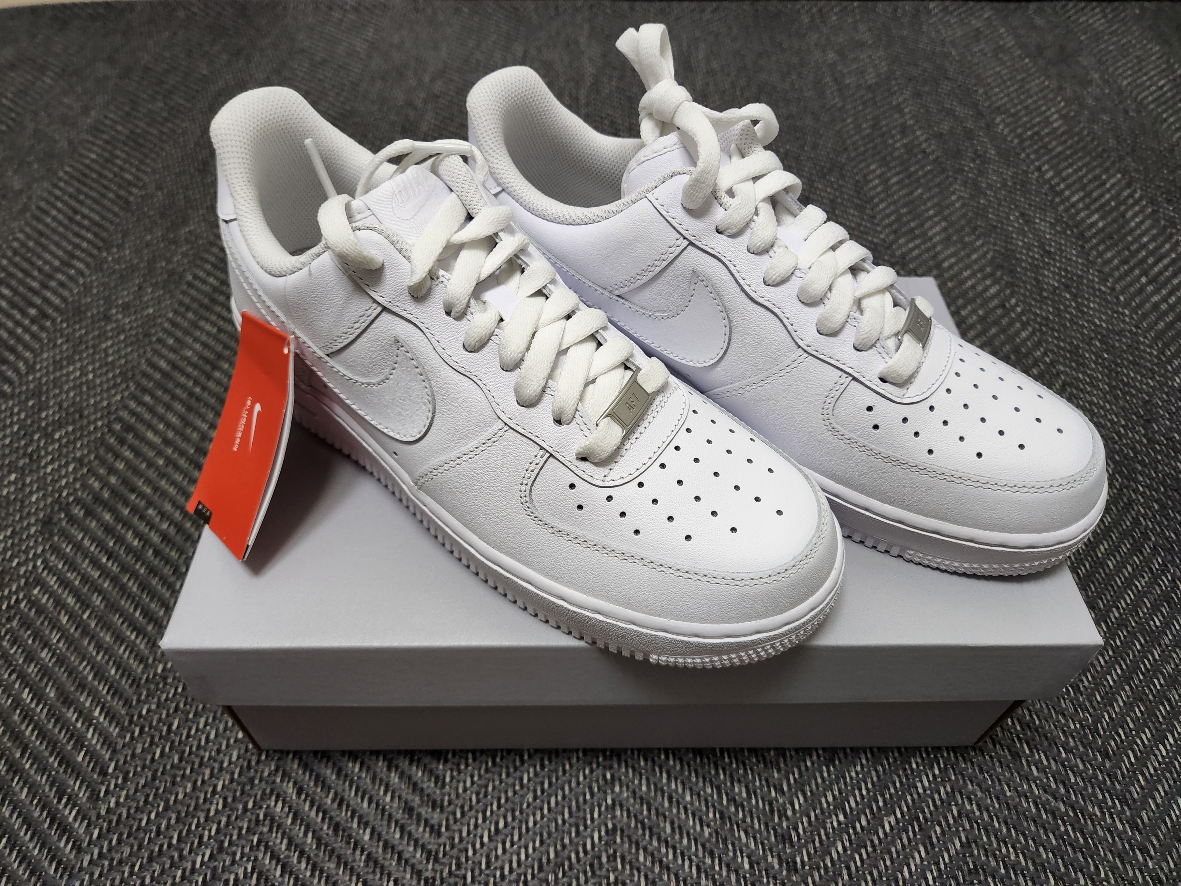 Nike Air Force 1 '07 Low White 착용 스타일