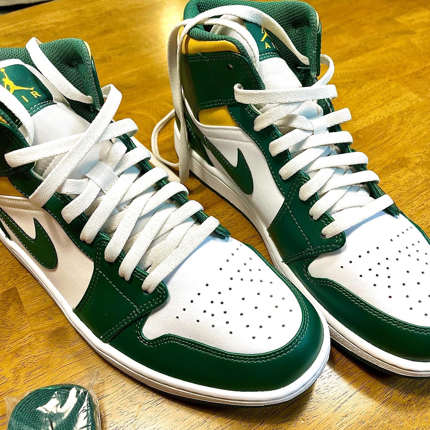 Jordan 1 Mid Sonics 2021 착용 스타일 - 3