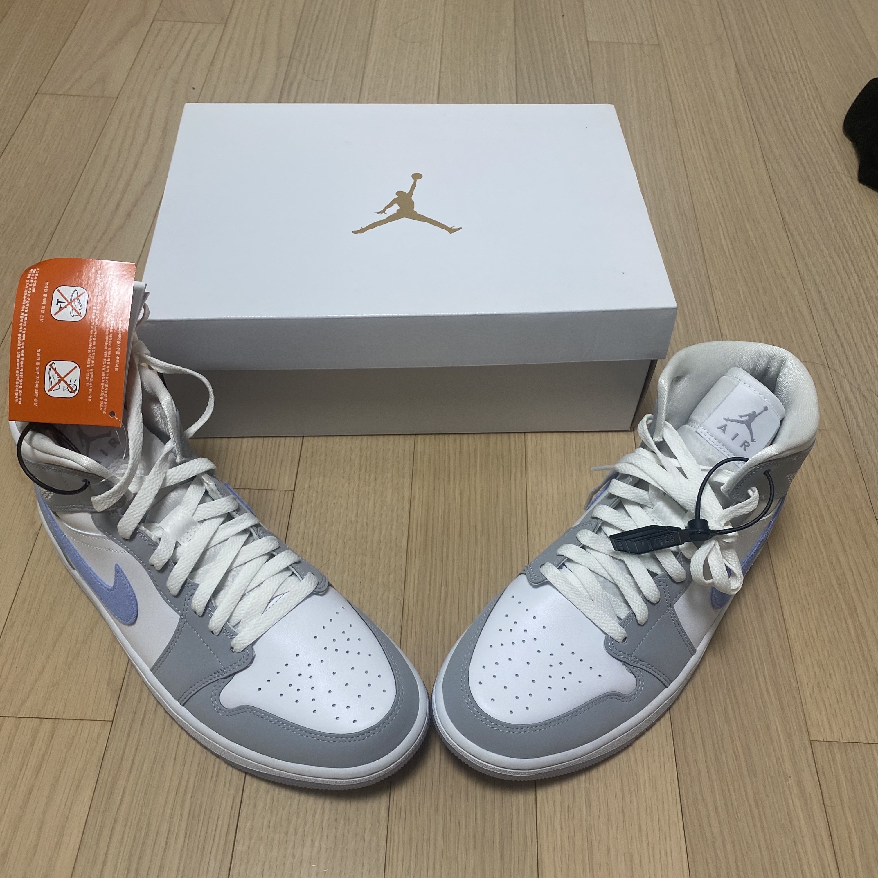 (W) Jordan 1 Mid Wolf Grey 착용 스타일 - 3