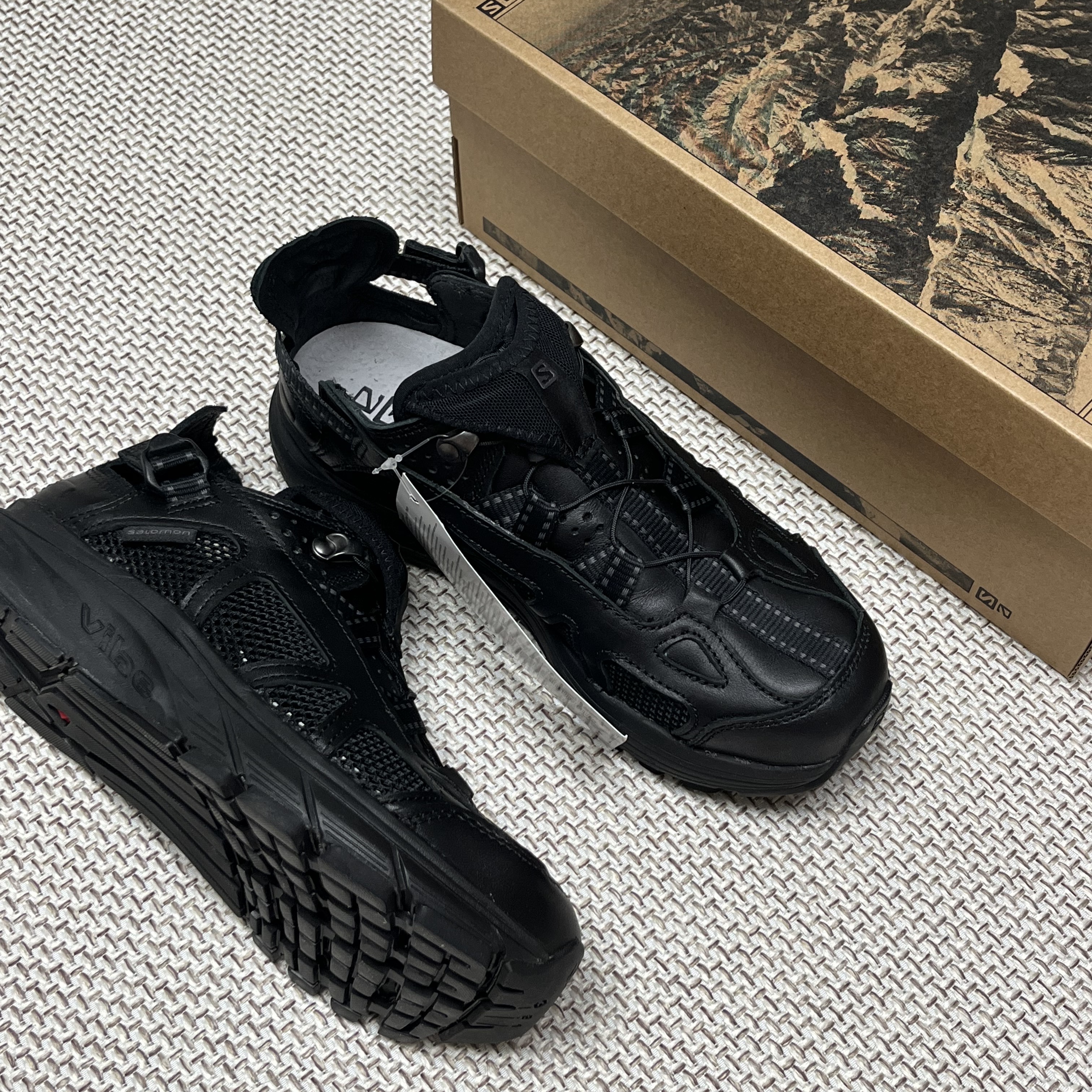 Salomon Techsonic Leather ADV Black 착용 스타일 - 1