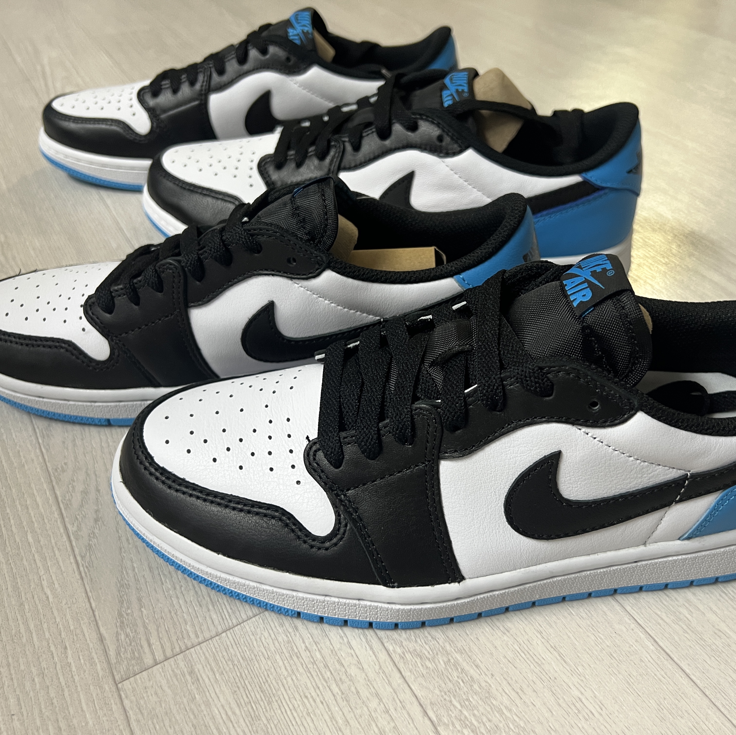 Jordan 1 Retro Low OG Black and Dark Powder Blue 착용 스타일