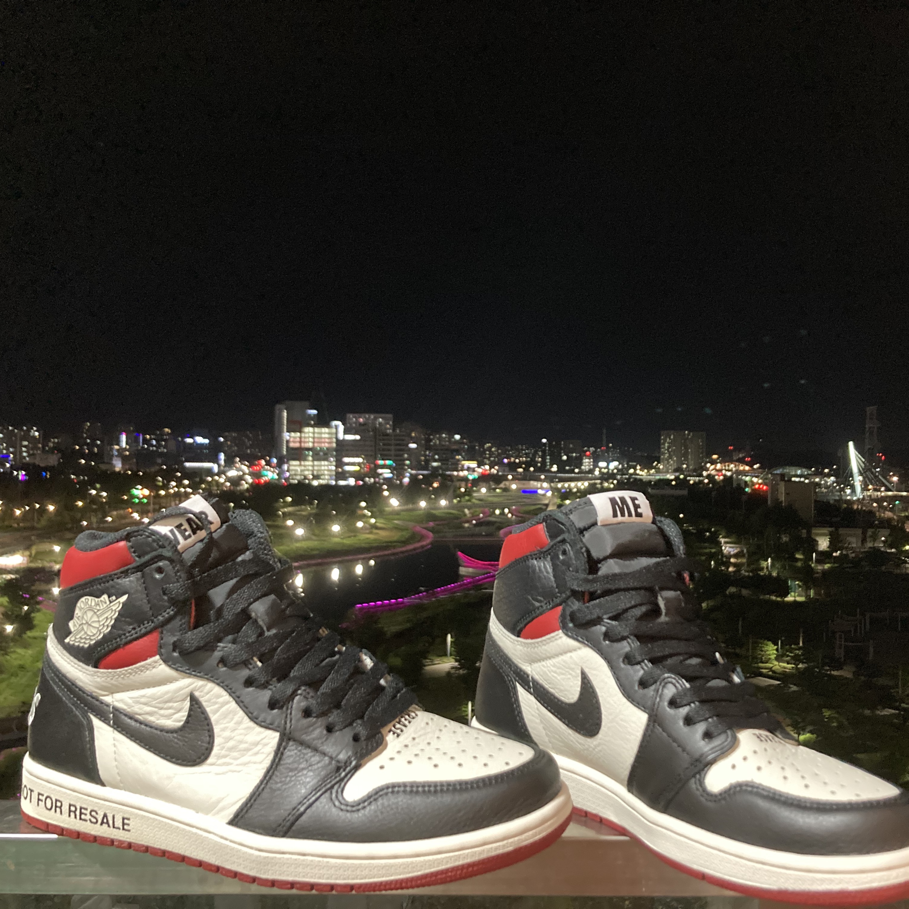 Jordan 1 Retro High Not for Resale Varsity Red 착용 스타일