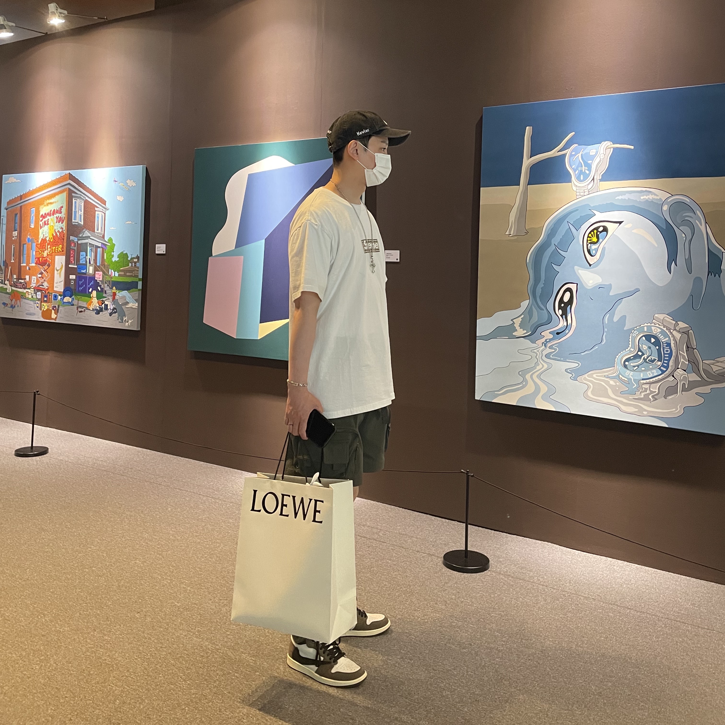 Supreme x Burberry Box Logo T-Shirt White - 22SS, Nike ACG Cargo Shorts Sequoia - Asia 착용 스타일 - 2