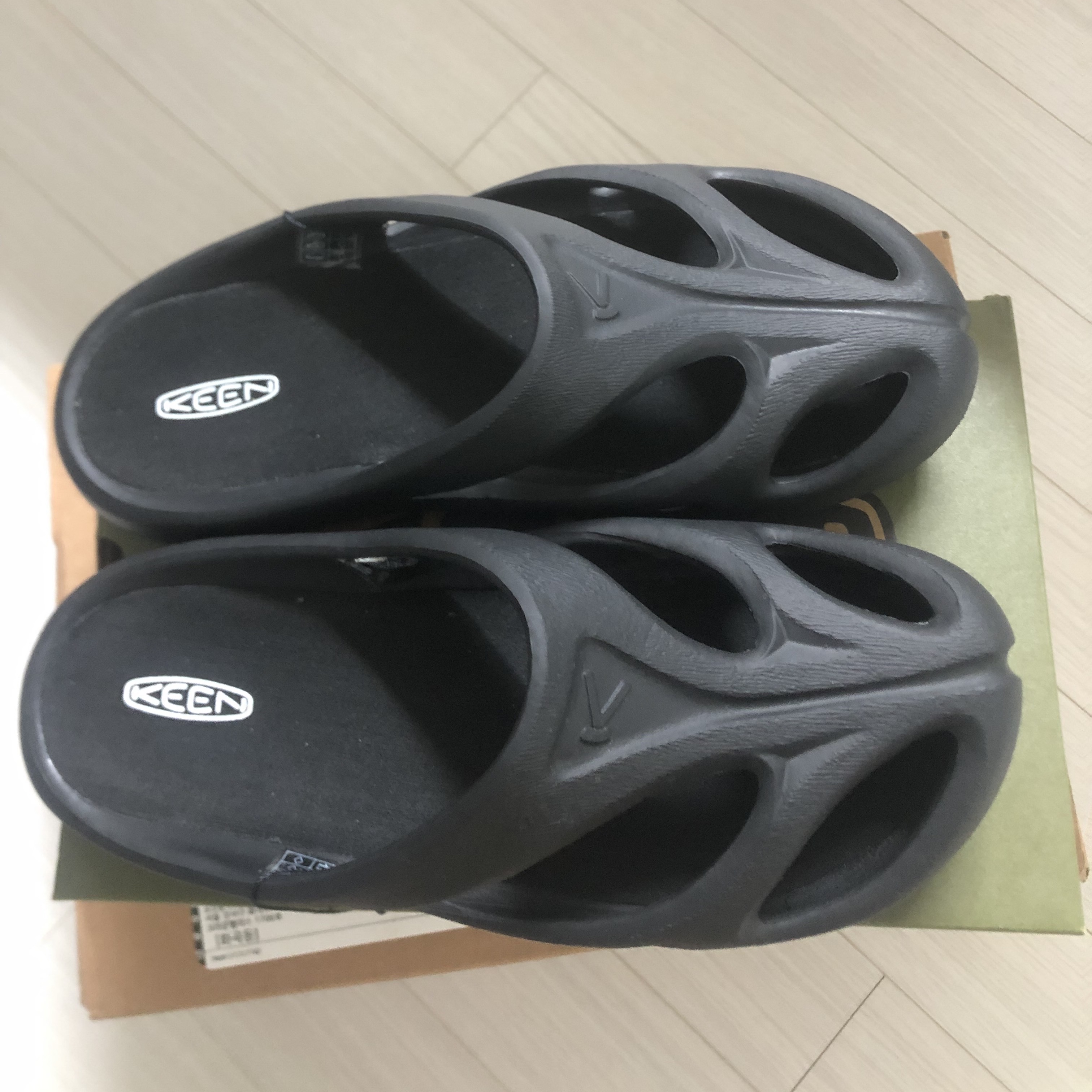 Keen Shanti Black Dawn Blue 착용 스타일