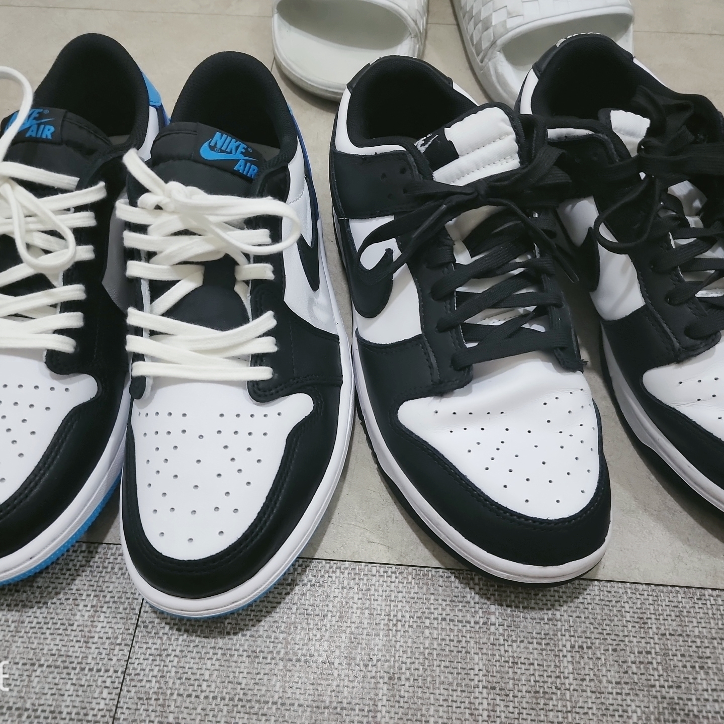 Nike Dunk Low Retro Black, Jordan 1 Retro Low OG Black and Dark Powder Blue 착용 스타일
