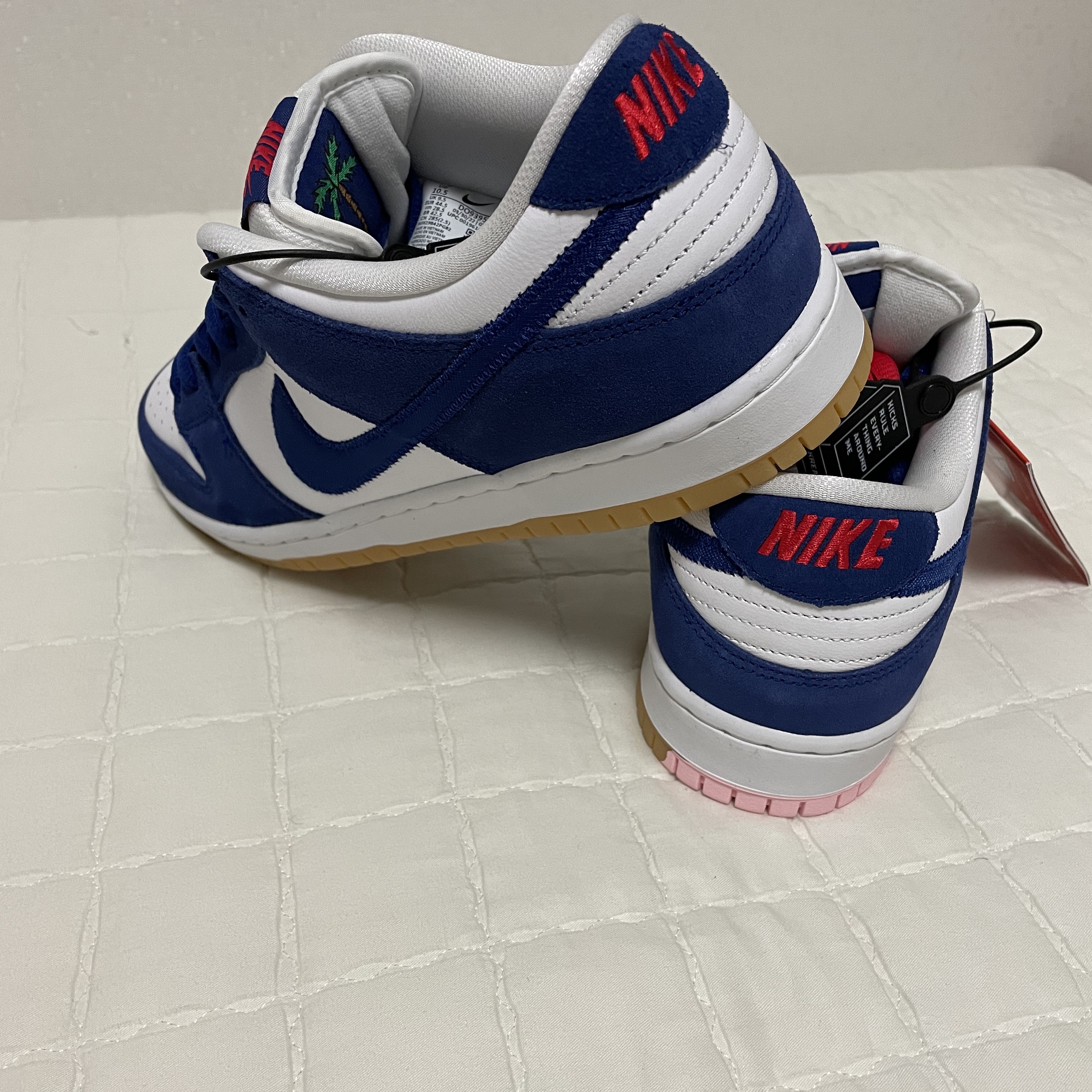 Nike SB Dunk Low Pro Premium Deep Royal Blue 착용 스타일 - 2