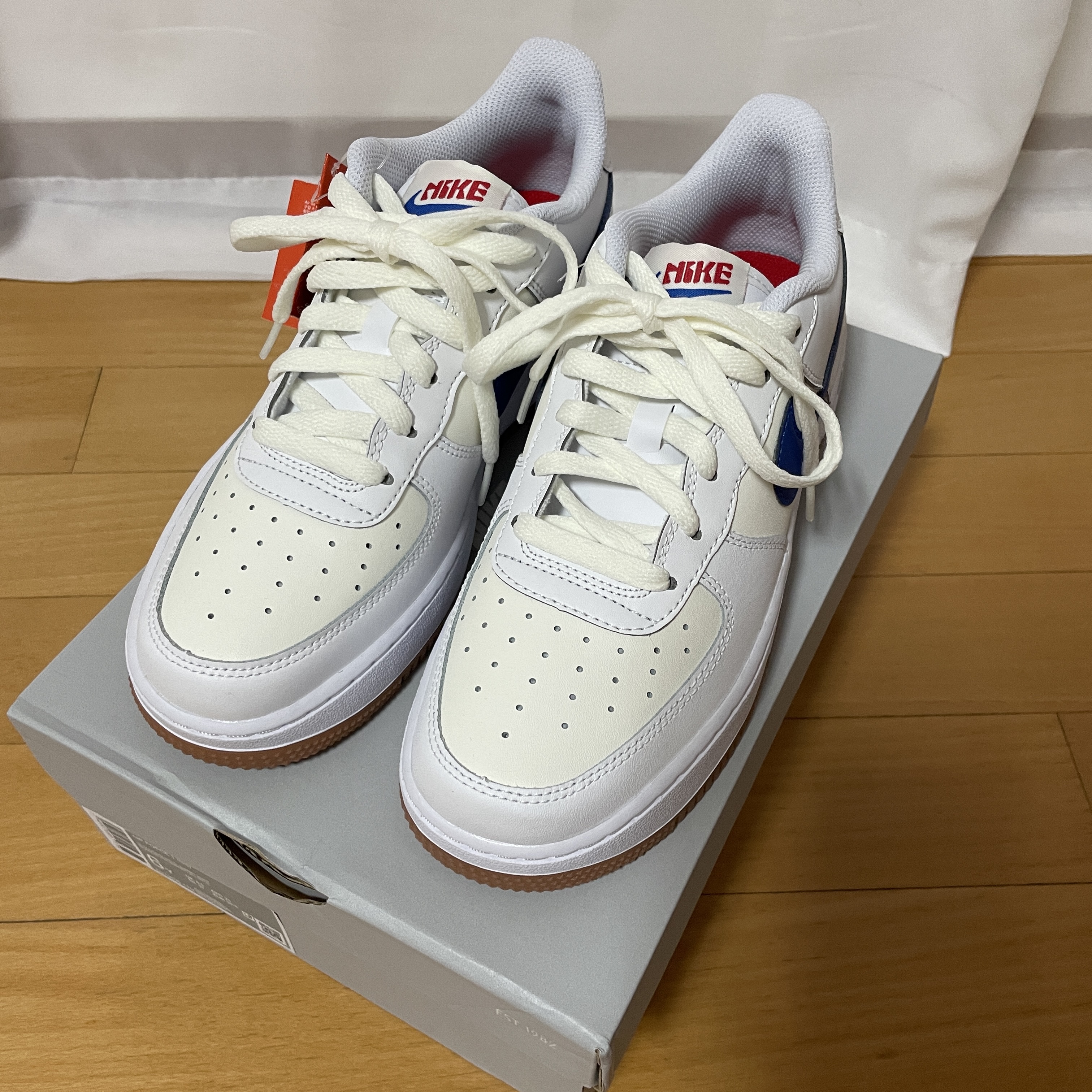 (GS) Nike Air Force 1 White Game Royal 착용 스타일 - 3