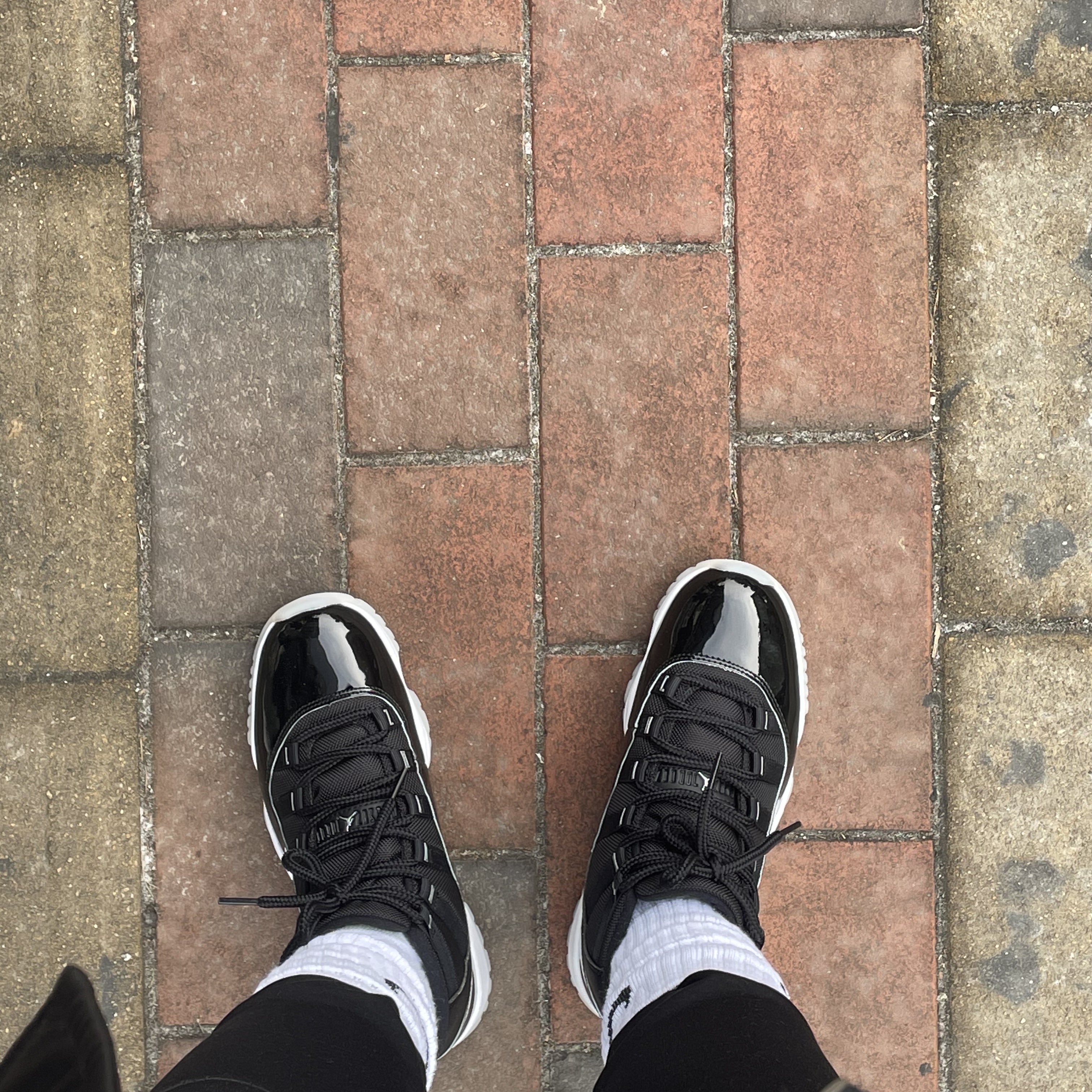 Jordan 11 Retro Jubilee 착용 스타일 - 2
