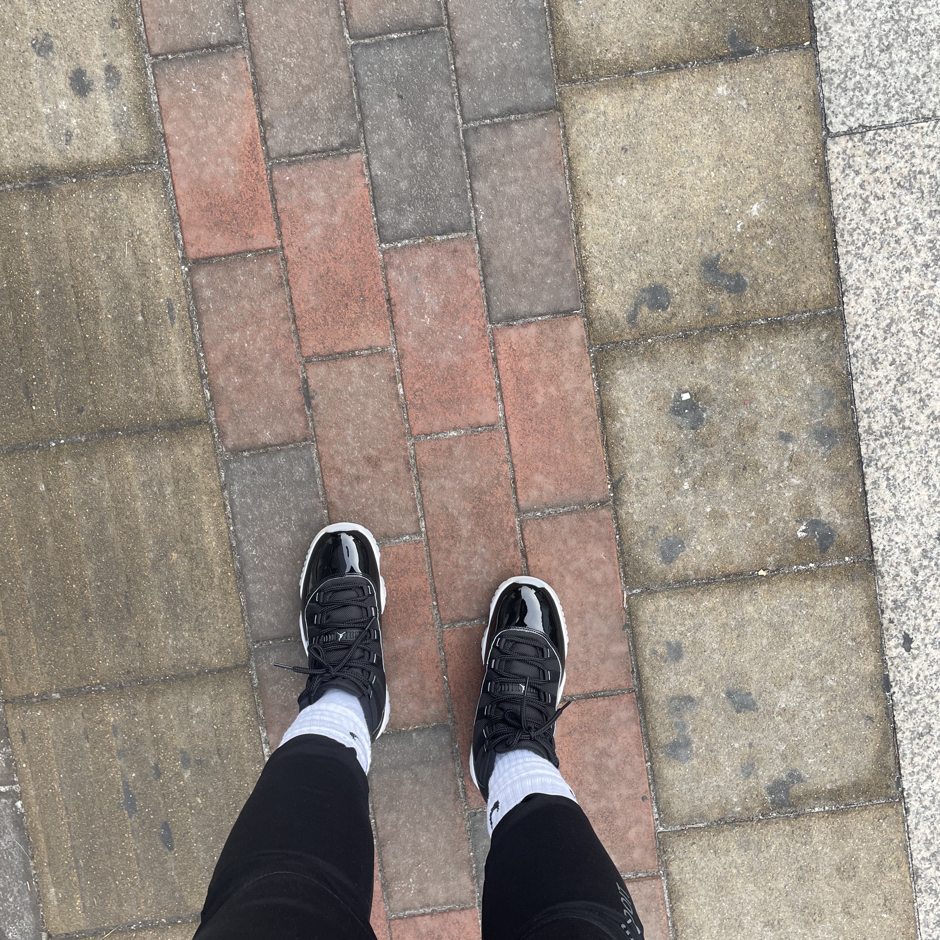 Jordan 11 Retro Jubilee 착용 스타일 - 1
