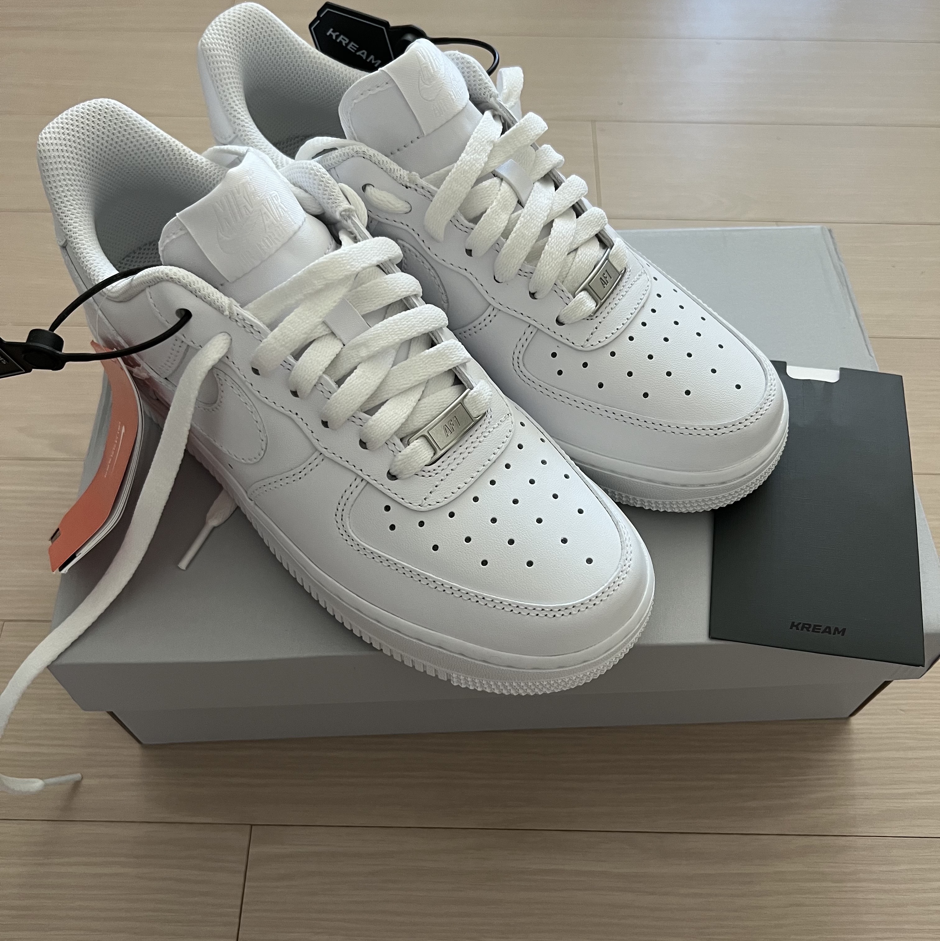 (W) Nike Air Force 1 '07 Low White 착용 스타일