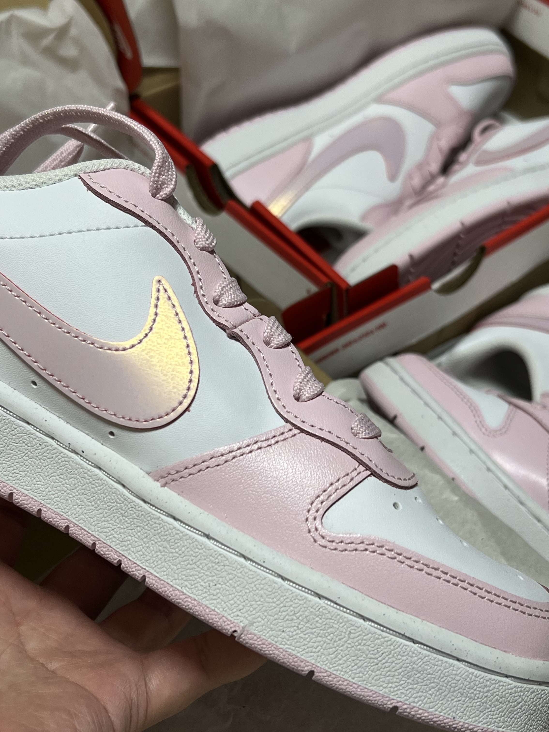 (GS) Nike Court Borough 2 SE White Pink Foam 착용 스타일 - 1