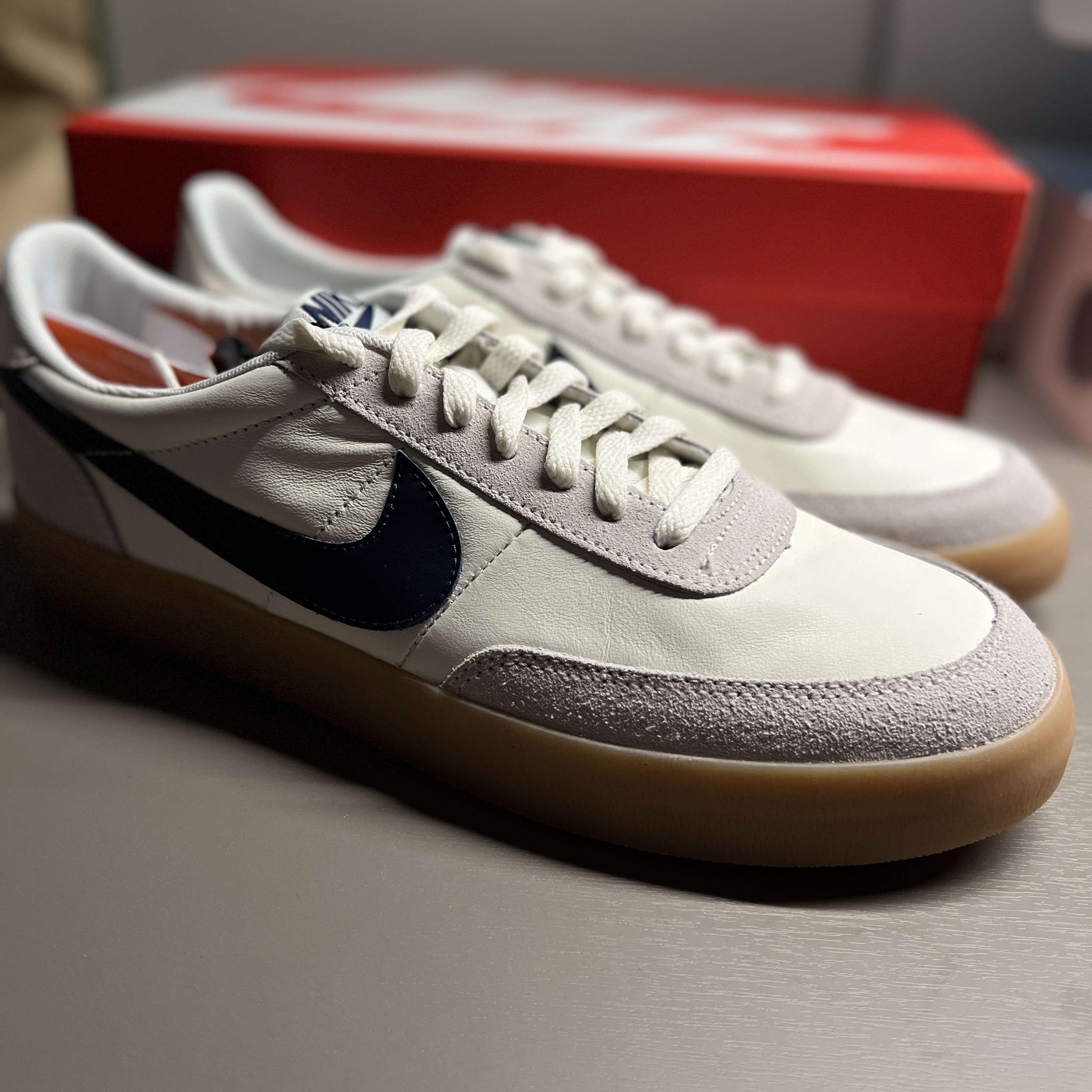Nike x J.Crew Killshot 2 Sail Midnight Navy 착용 스타일