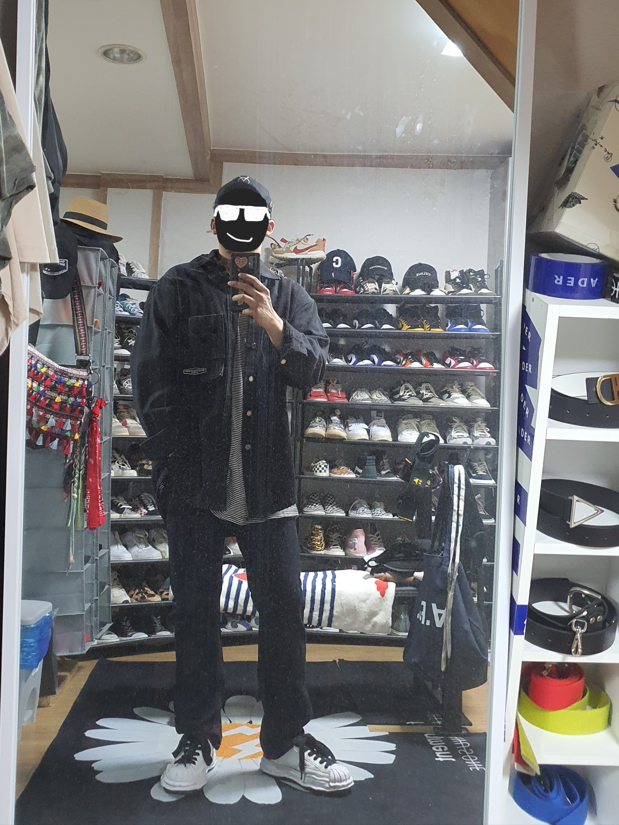 Maison Mihara Yasuhiro Blakey OG Sole Leather Low-top Sneakers White, Wooyoungmi Embossing Back Logo Denim Shirt Black - 22SS 착용 스타일