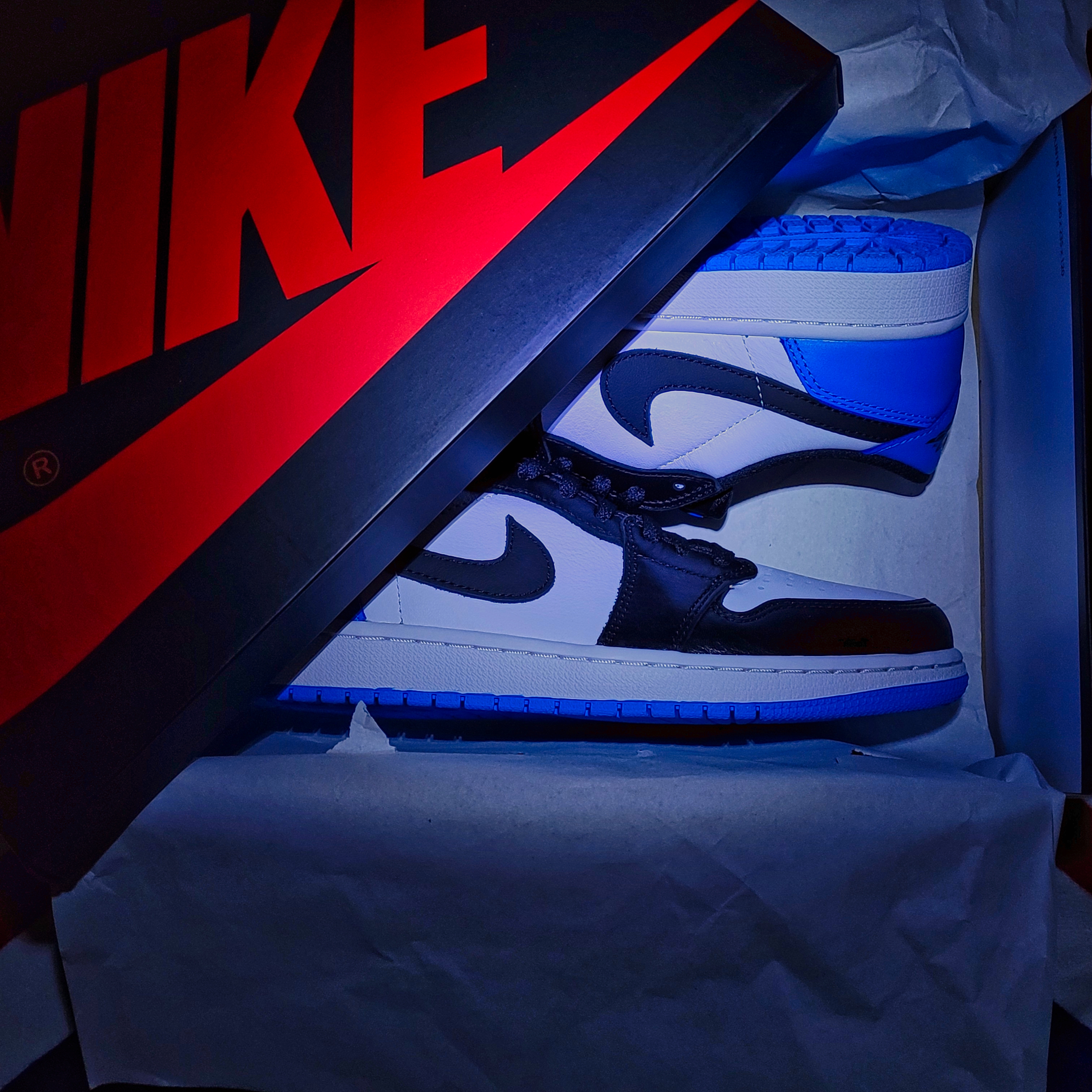 Jordan 1 Retro Low OG Black and Dark Powder Blue, Nike Dunk Low Retro SE Next Nature Nike Sun Club 착용 스타일 - 4