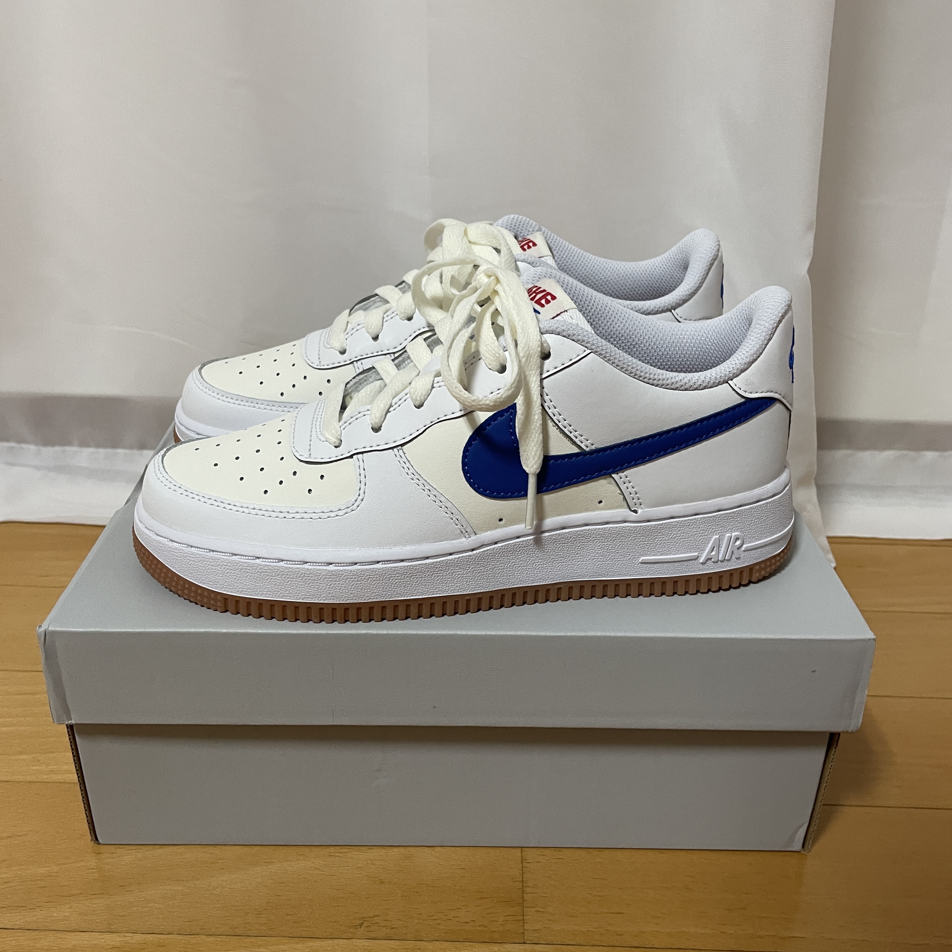 (GS) Nike Air Force 1 White Game Royal 착용 스타일 - 1