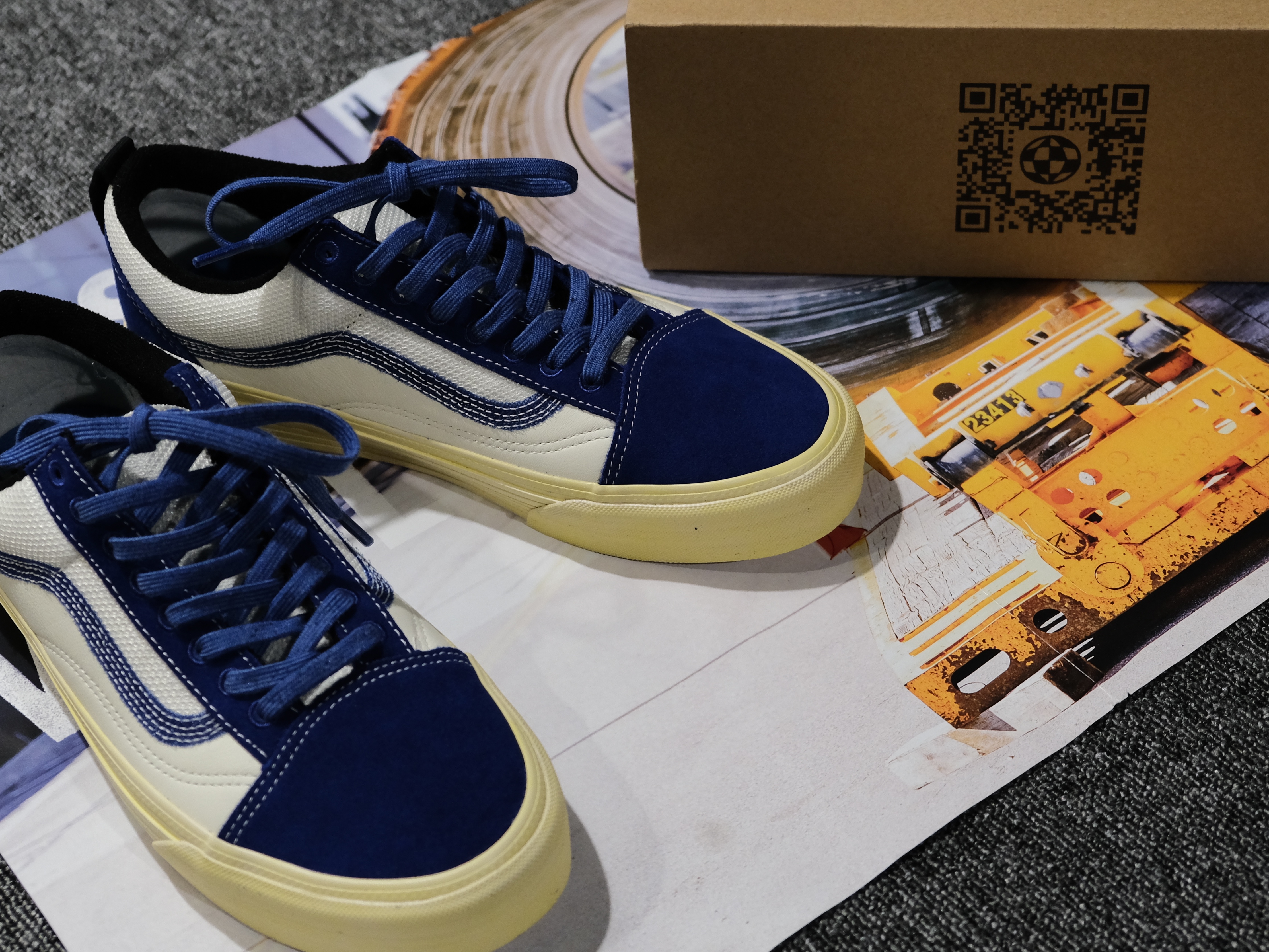 Vans Old Skool Split VR3 LX Vintage Blue 착용 스타일 - 1