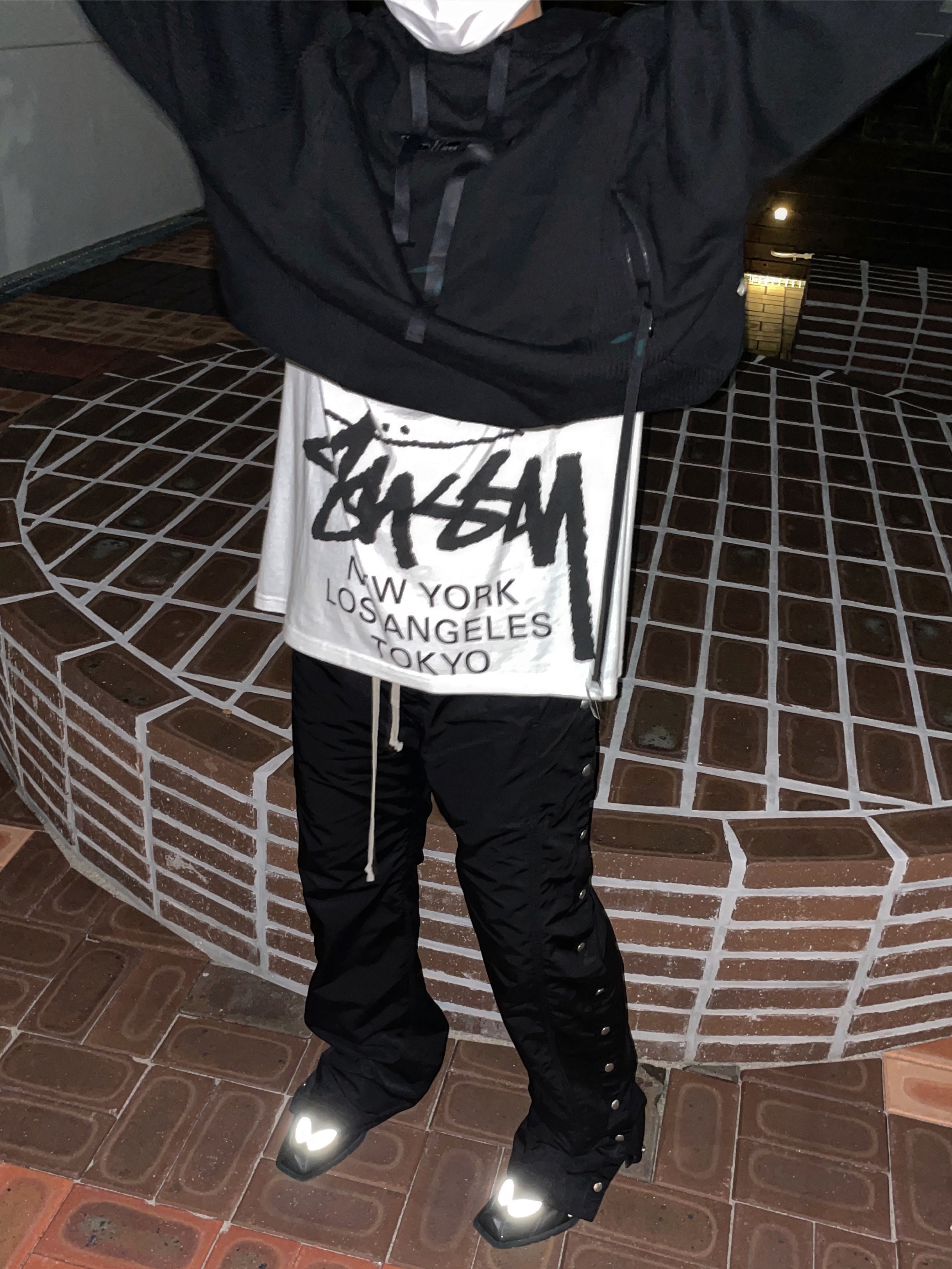 Nike x Martine Rose Shox MR4 Black, Stussy x Takahiromiyashita The Soloist 40 WT T-Shirt 착용 스타일