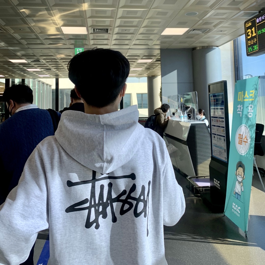 Stussy Basic Stussy Hoodie Ash Heather 2022 착용 스타일