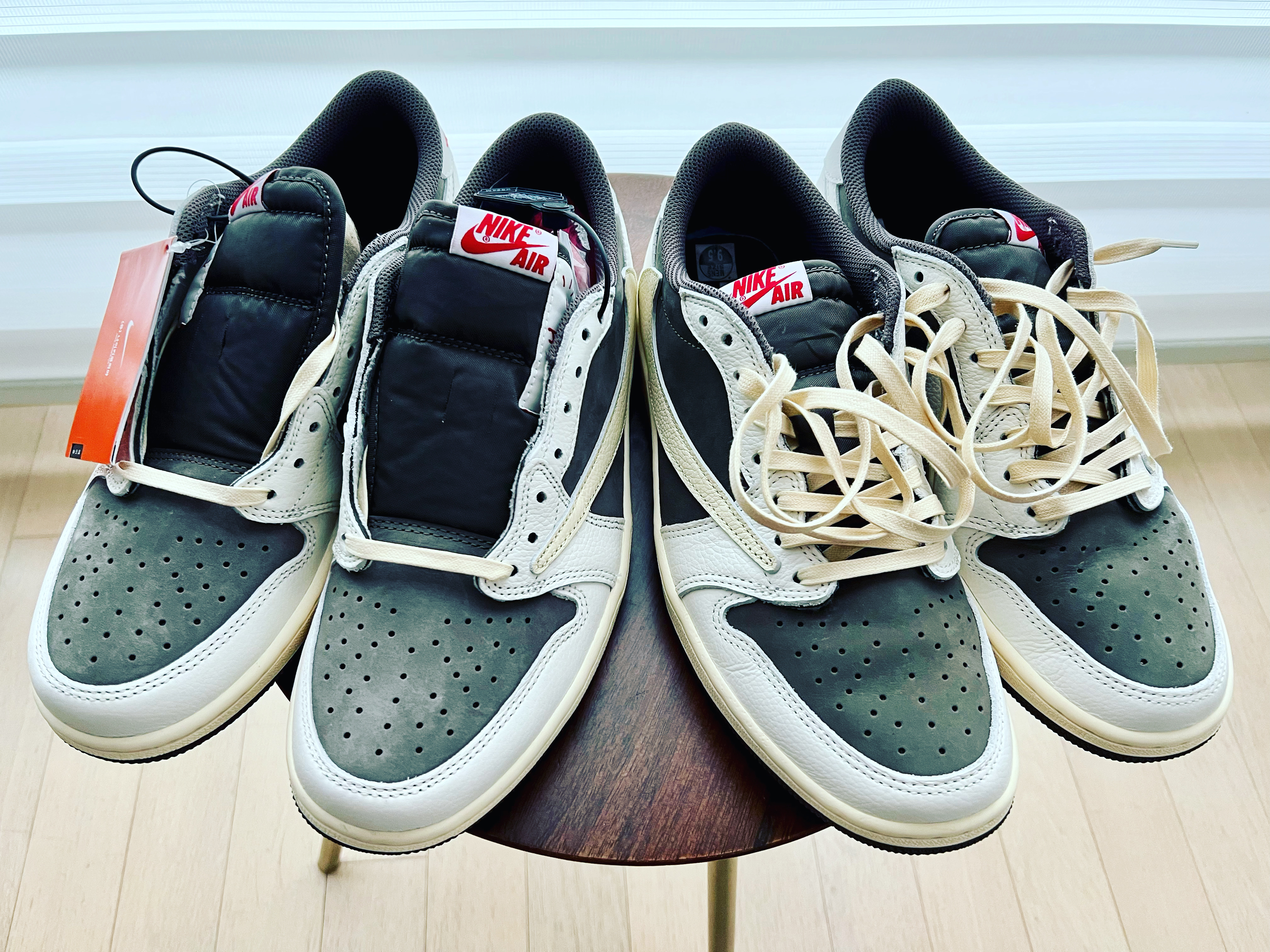 Jordan 1 x Travis Scott Retro Low OG SP Sail and Ridgerock 착용 스타일