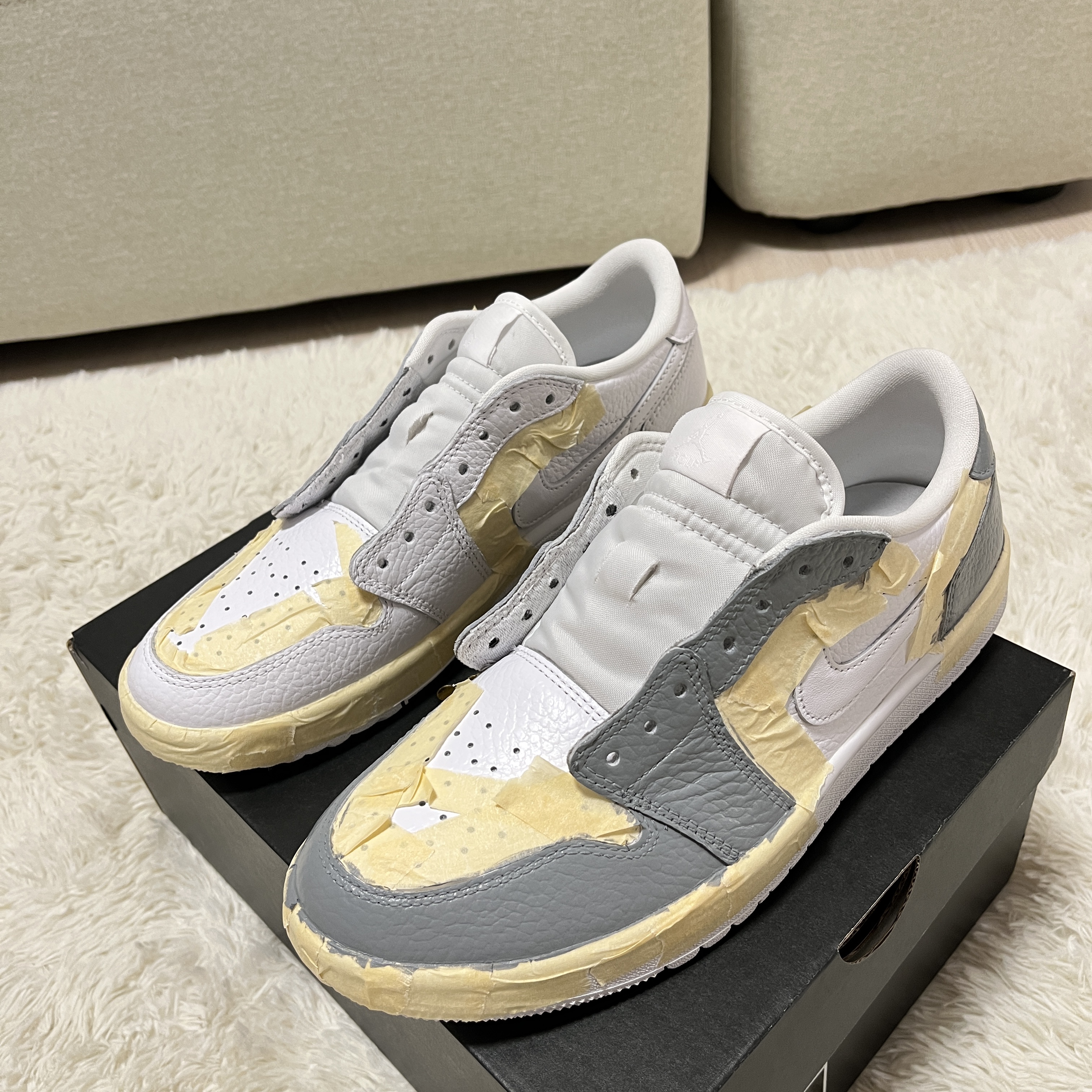 Jordan 1 Low Golf Triple White, Jordan 1 Low Stealth and White 착용 스타일 - 2