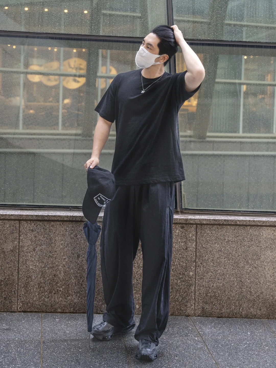 Nike x Matthew M Williams Zoom 004 Triple Black 착용 스타일 - 2