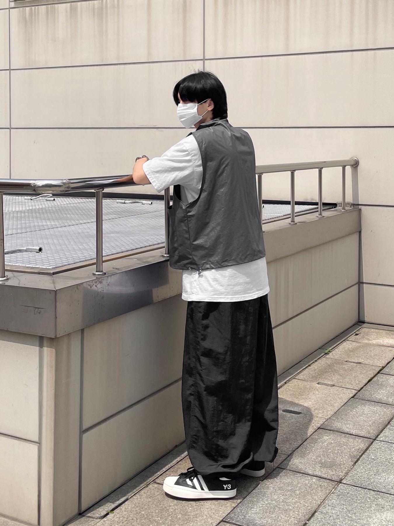 Y-3 Yohji Star Black White 착용 스타일 - 2