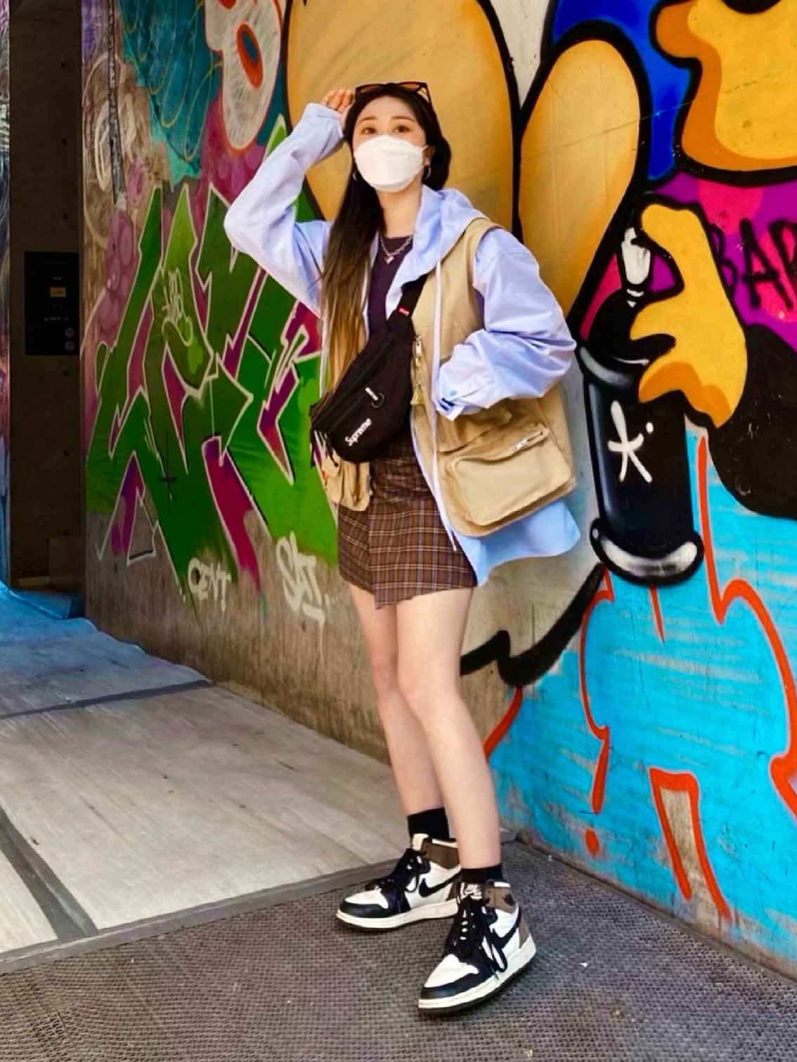 (GS) Jordan 1 Retro High OG Black Mocha, Jordan x Travis Scott Utility Vest - Asia 착용 스타일