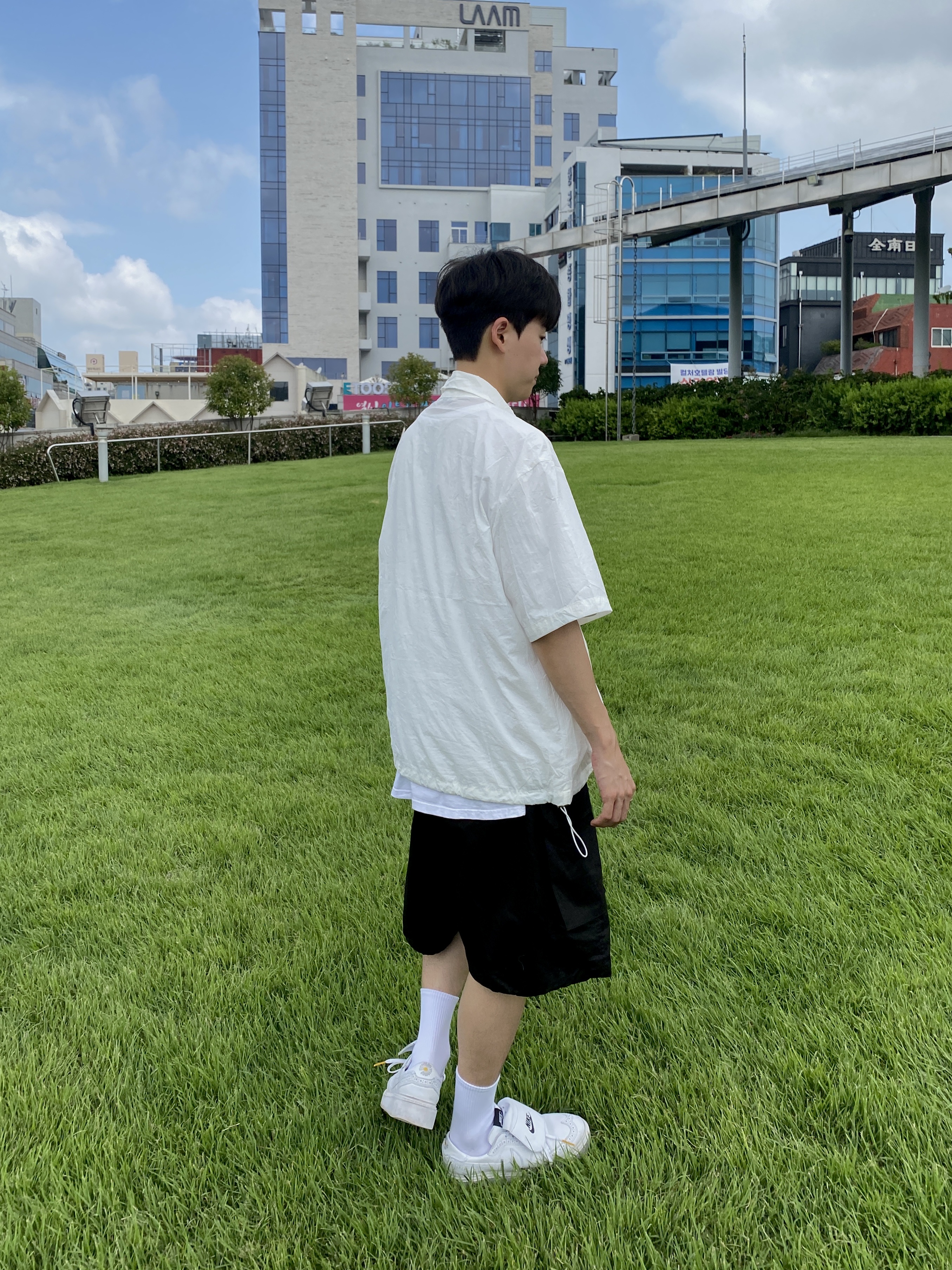 Nike x Peaceminusone Kwondo1 White 착용 스타일 - 3