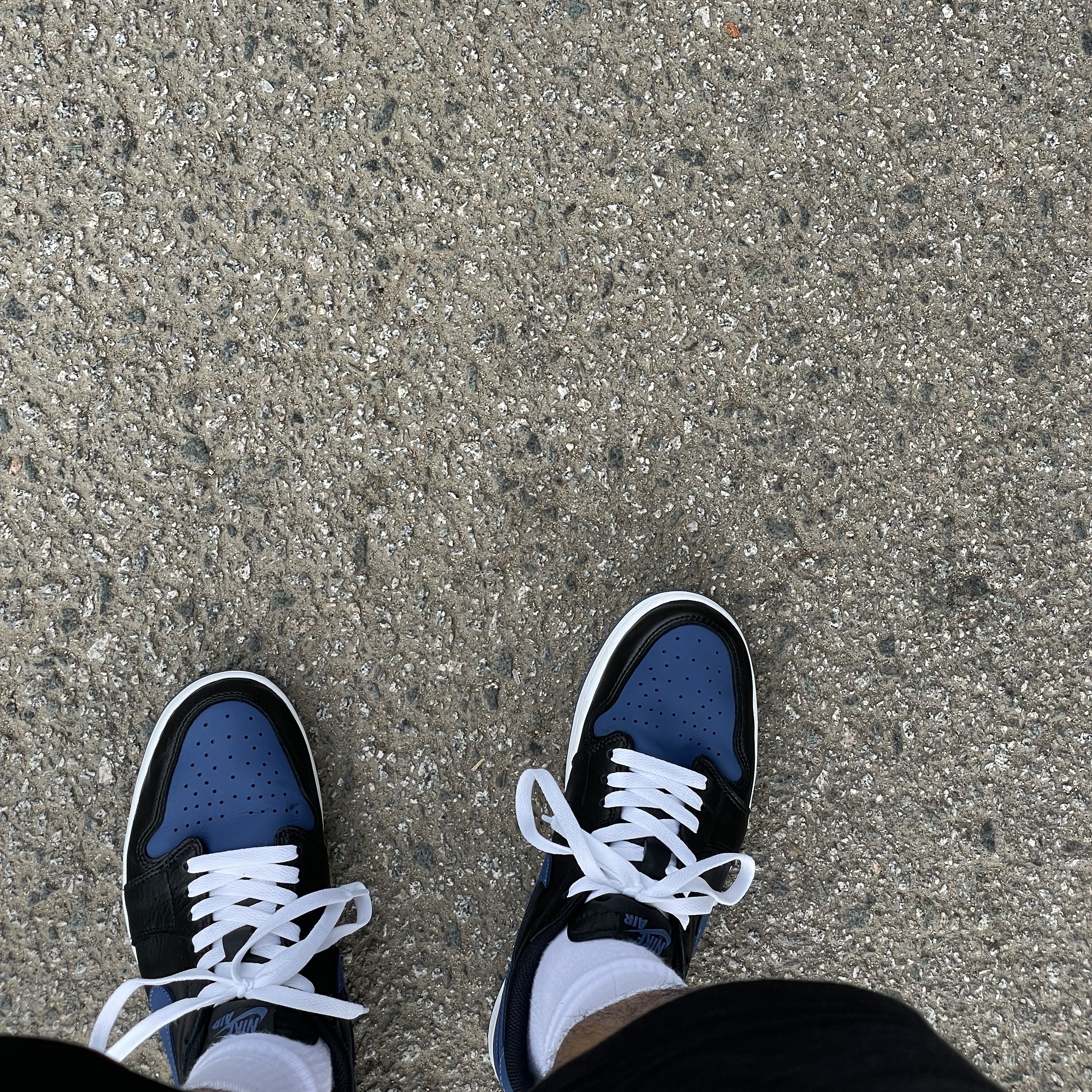Jordan 1 Retro Low OG Mystic Navy 착용 스타일