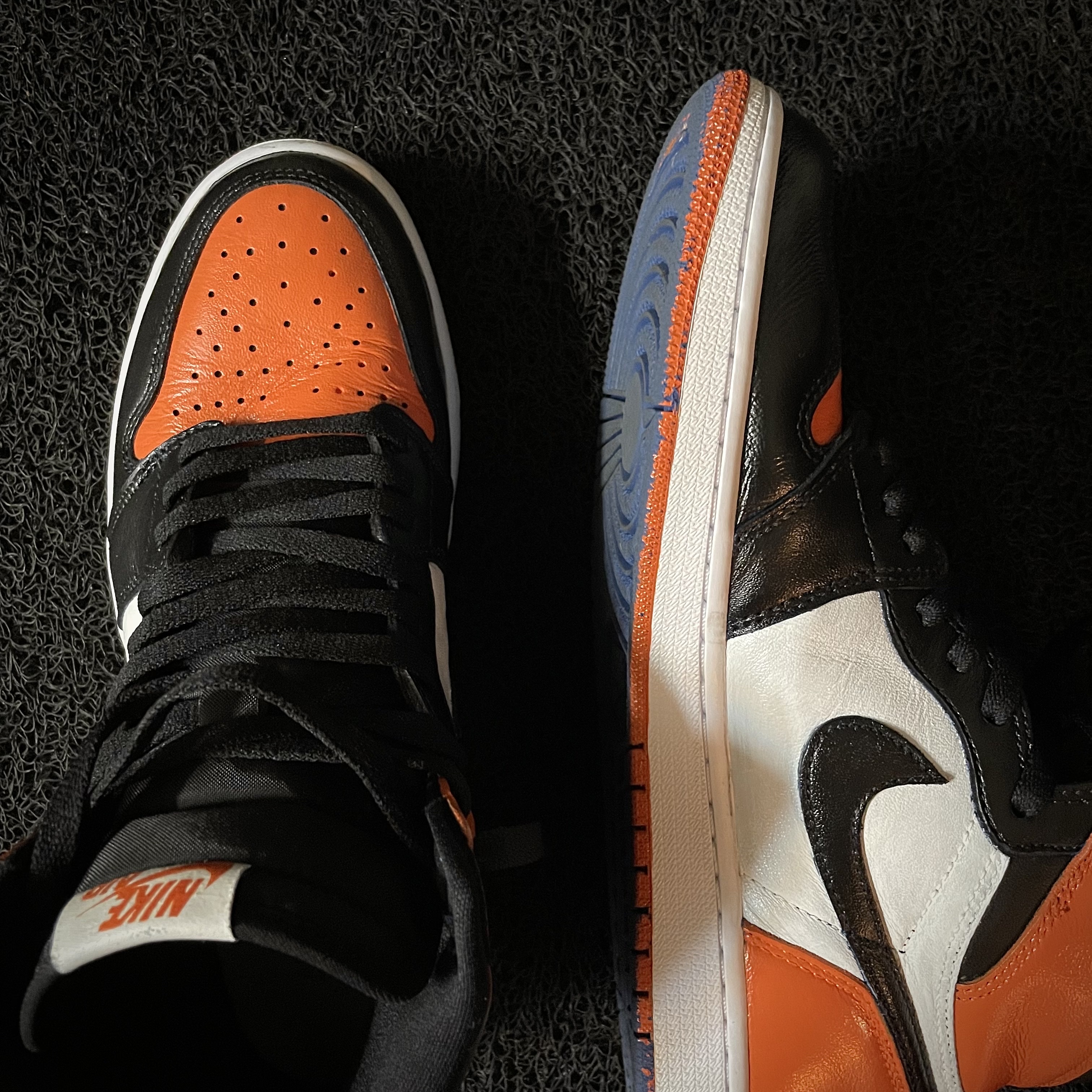 Jordan 1 Retro Shattered Backboard, Jordan 1 Retro High OG Dark Marina Blue 착용 스타일 - 3