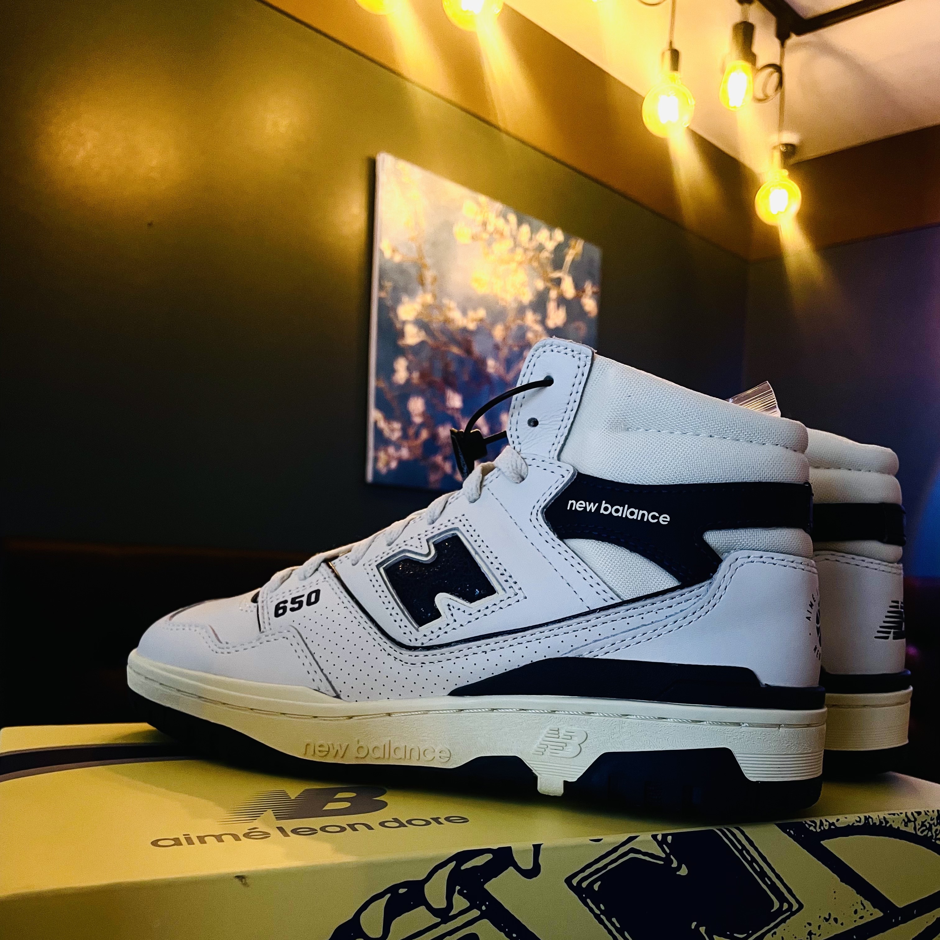 New Balance x Aime Leon Dore 650R White Navy 착용 스타일 - 1