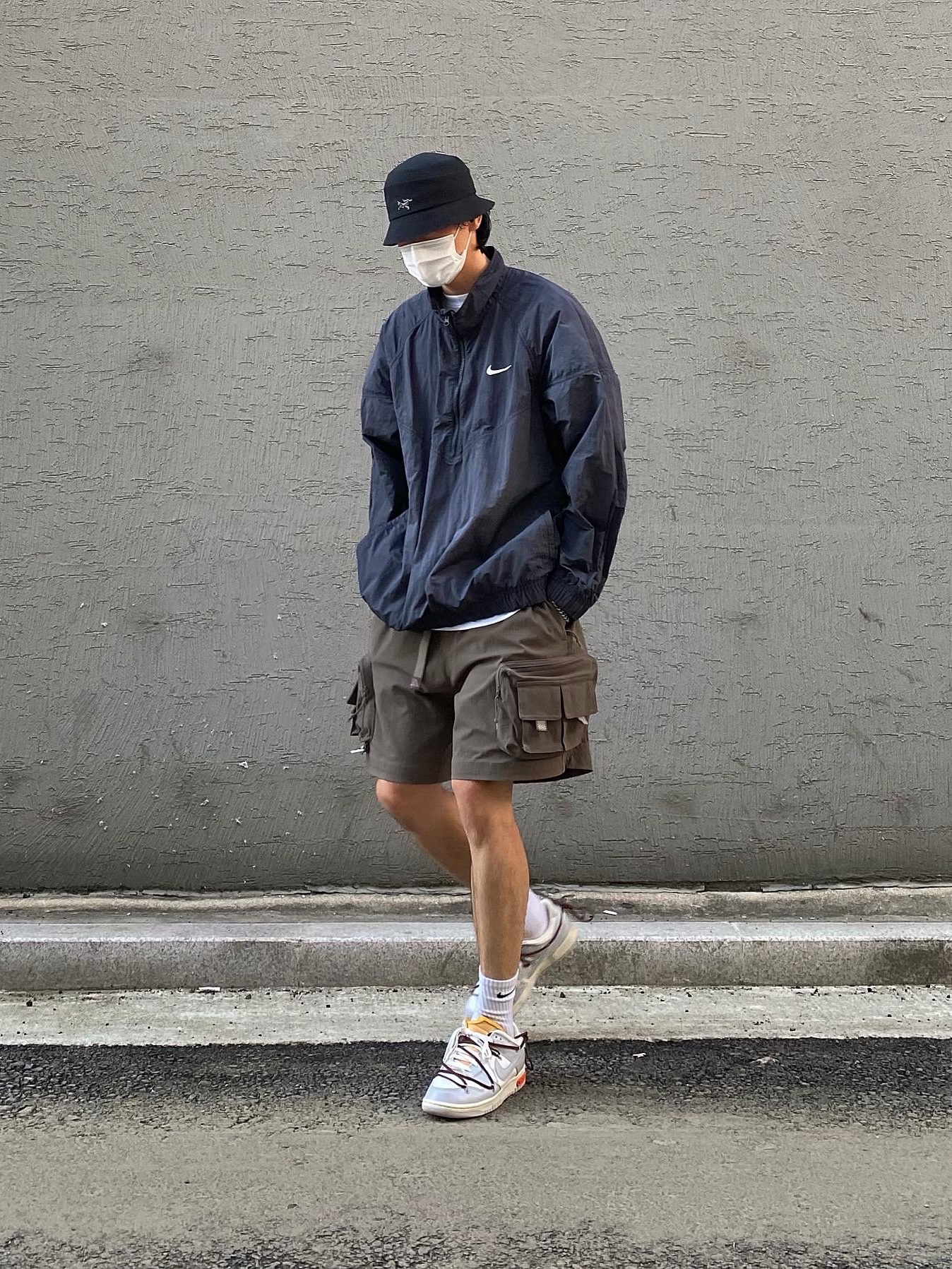 Palace x Arc'teryx Sinsolo Hat Black - 20FW, Nike x Stussy Windrunner Jacket Off Noir 착용 스타일 - 1