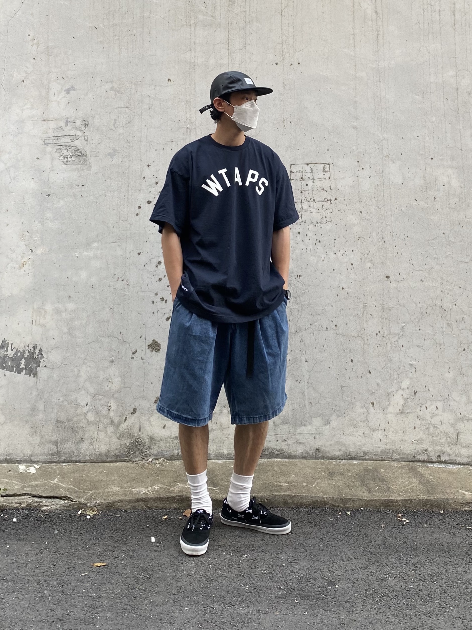 Vans Vault x WTAPS OG Era LX Black 착용 스타일 - 2