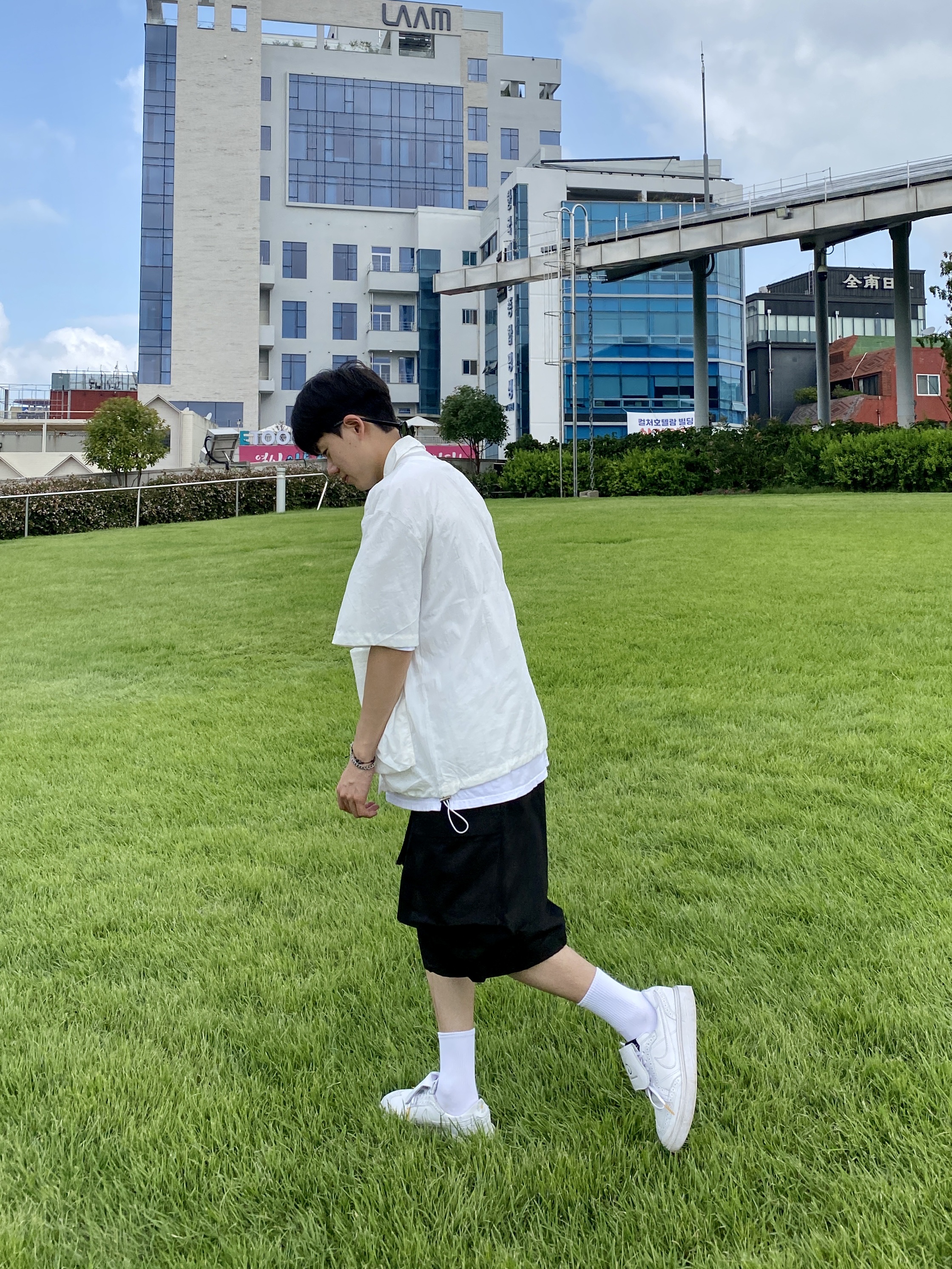 Nike x Peaceminusone Kwondo1 White 착용 스타일 - 2