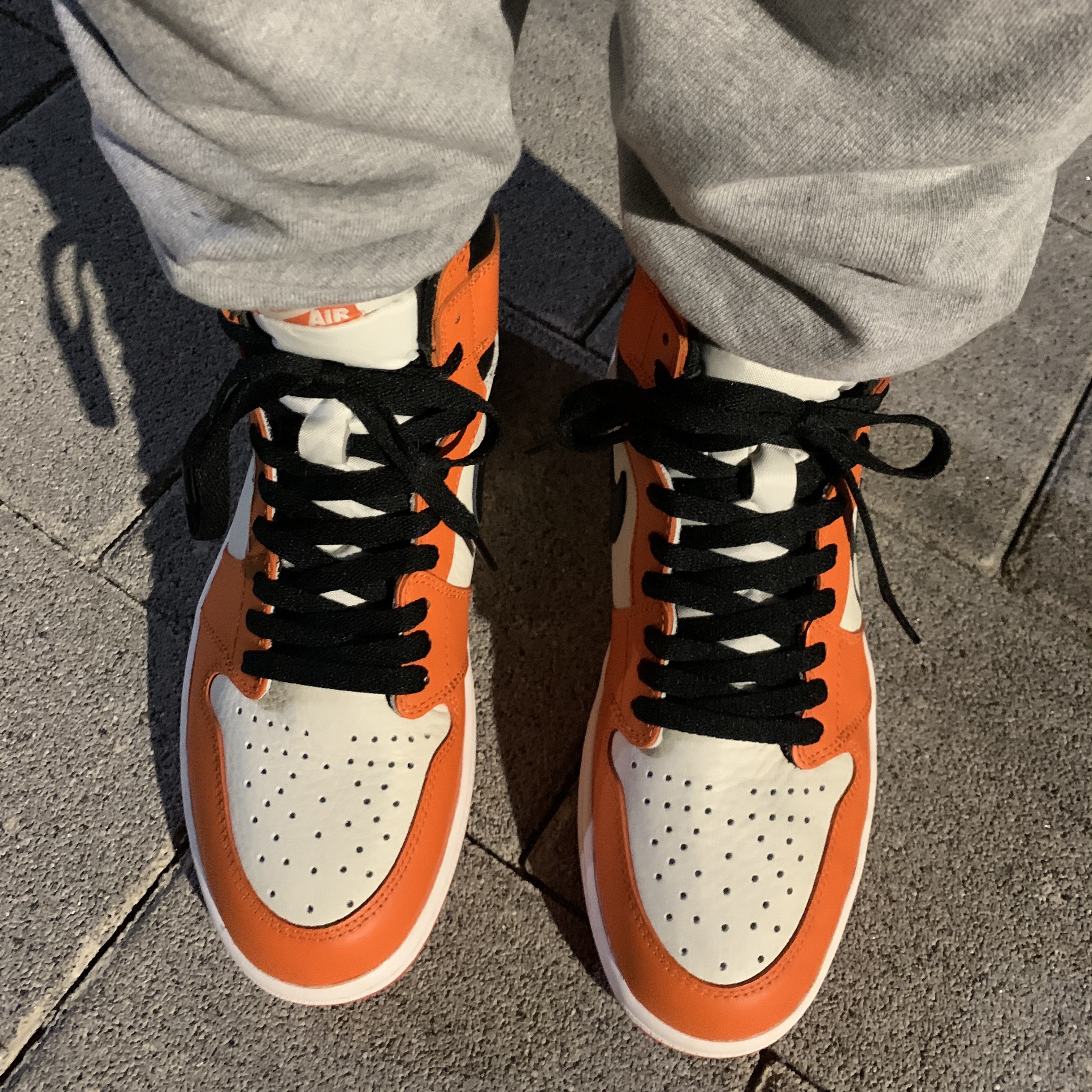 Jordan 1 Retro High OG Reverse Shattered Backboard 착용 스타일 - 2