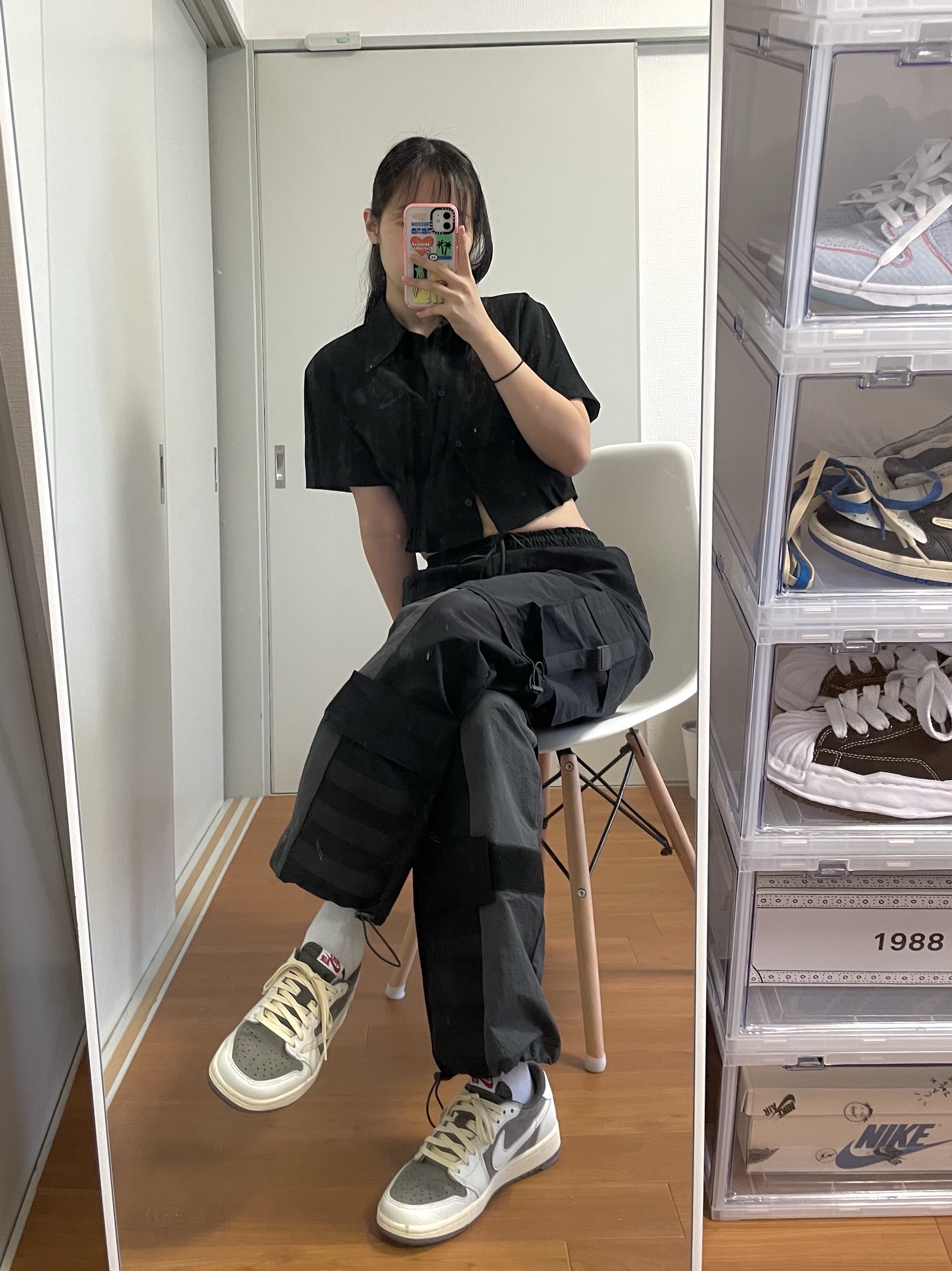 Jordan 1 x Travis Scott Retro Low OG SP Sail and Ridgerock 착용 스타일