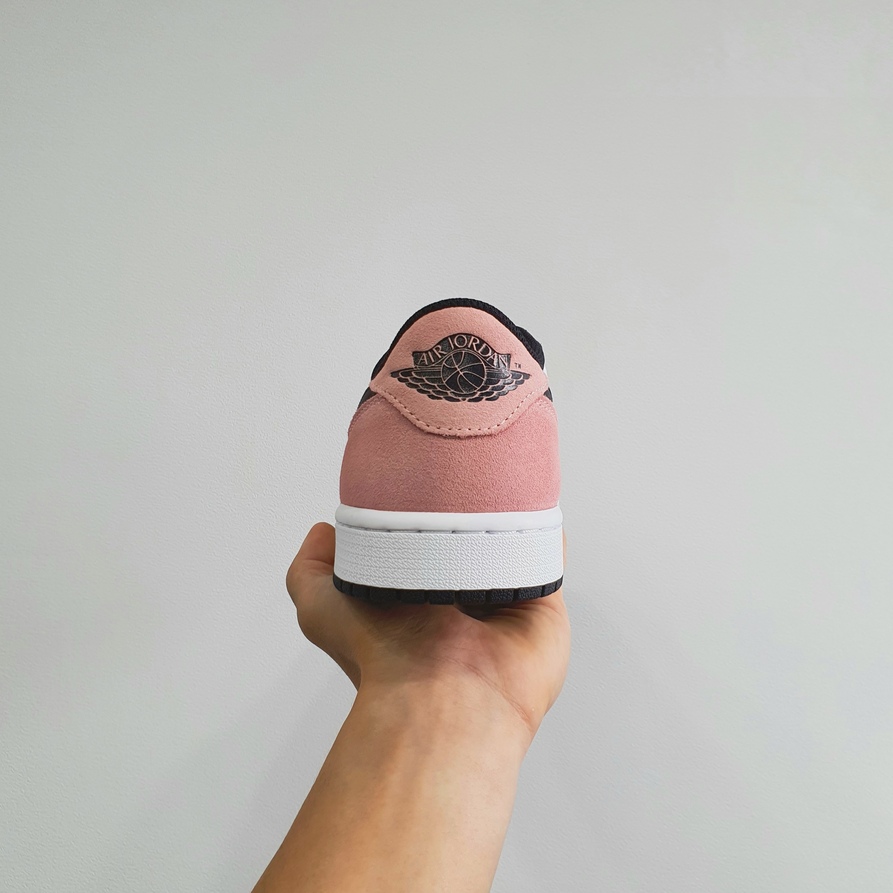 Jordan 1 Retro Low OG Bleached Coral, (GS) Jordan 1 Low OG Bleached Coral 착용 스타일 - 4