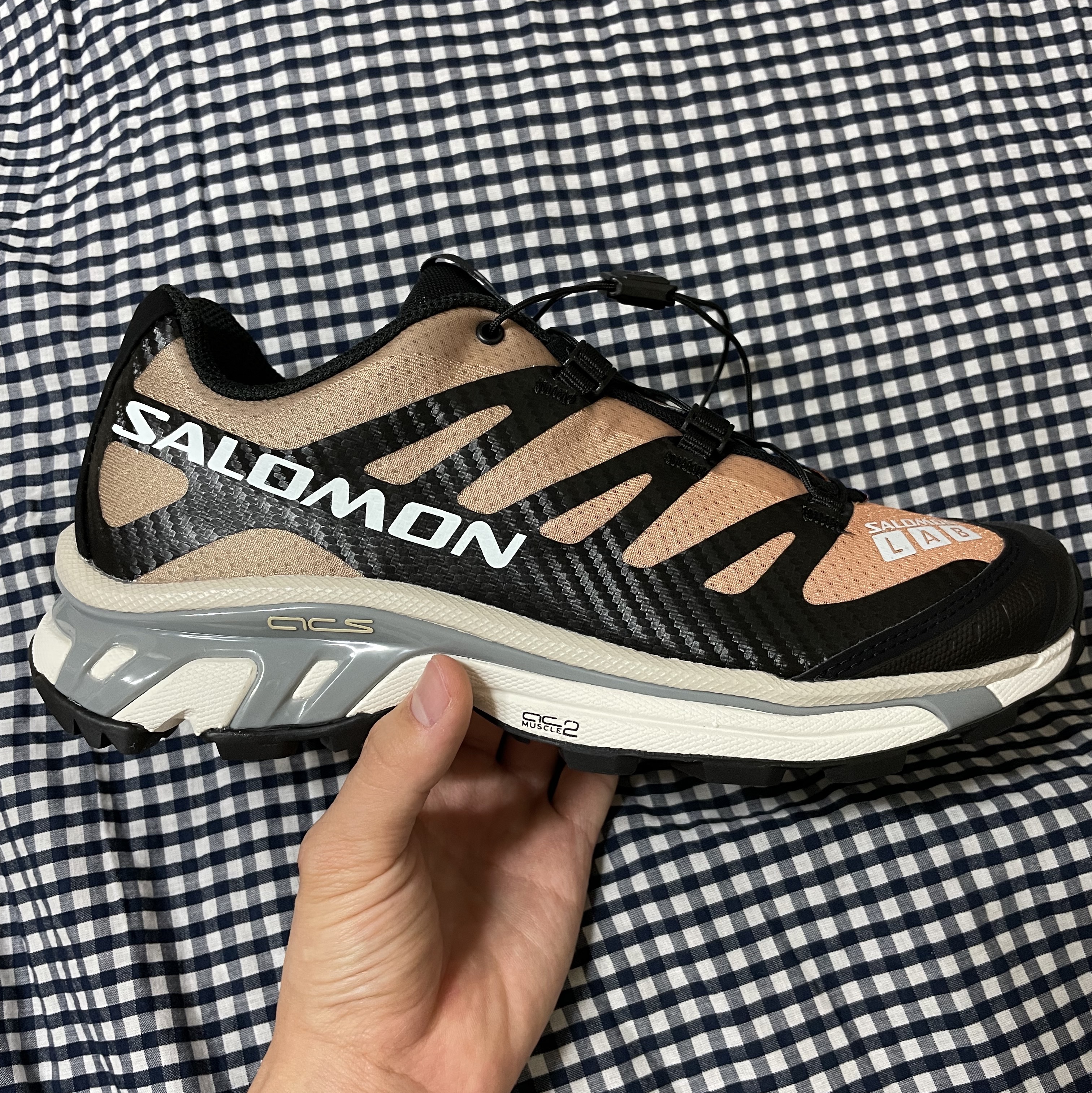 Salomon XT-4 Tobacco Brown 착용 스타일