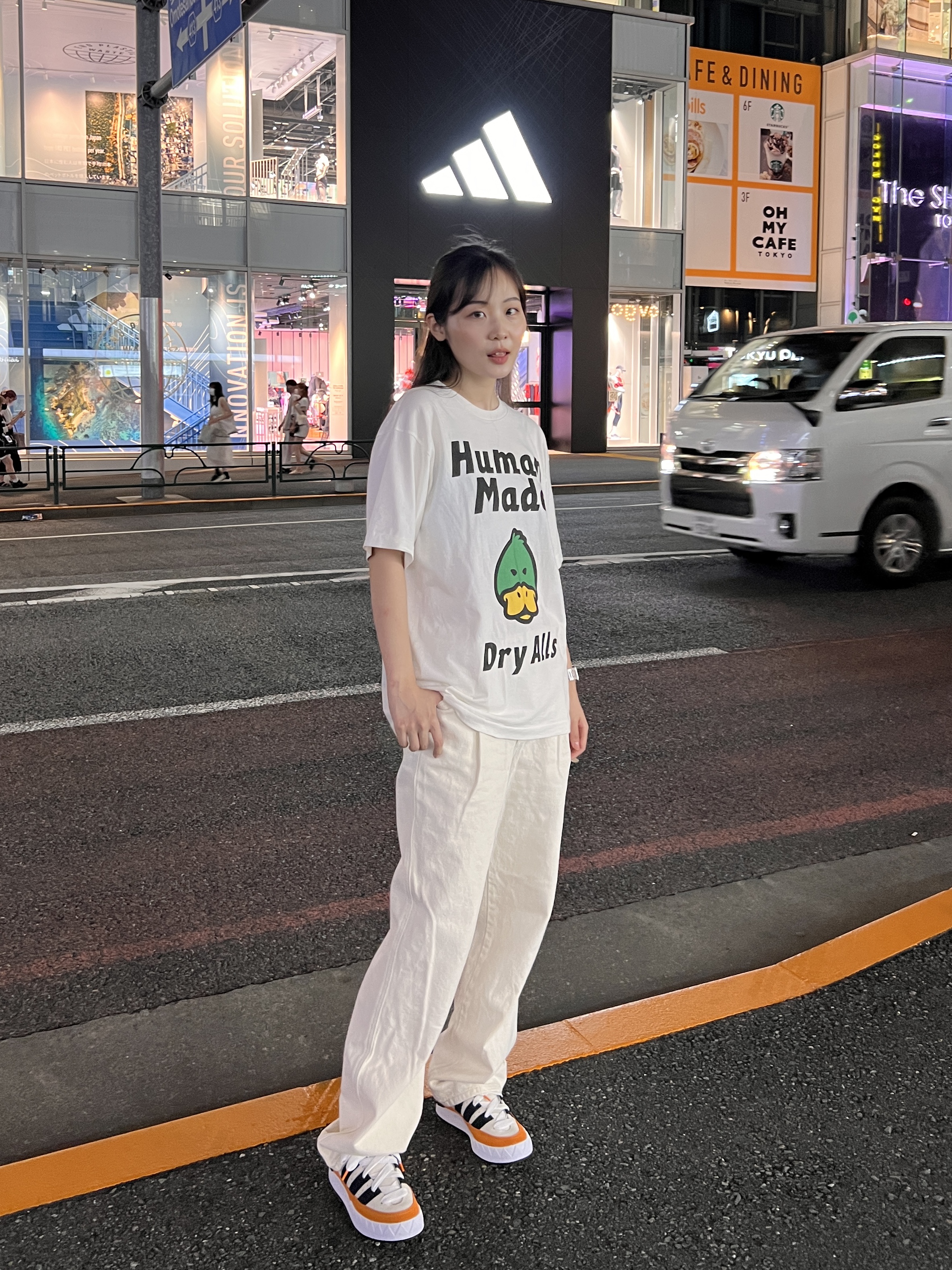 Adidas x Human Made Adimatic White 착용 스타일