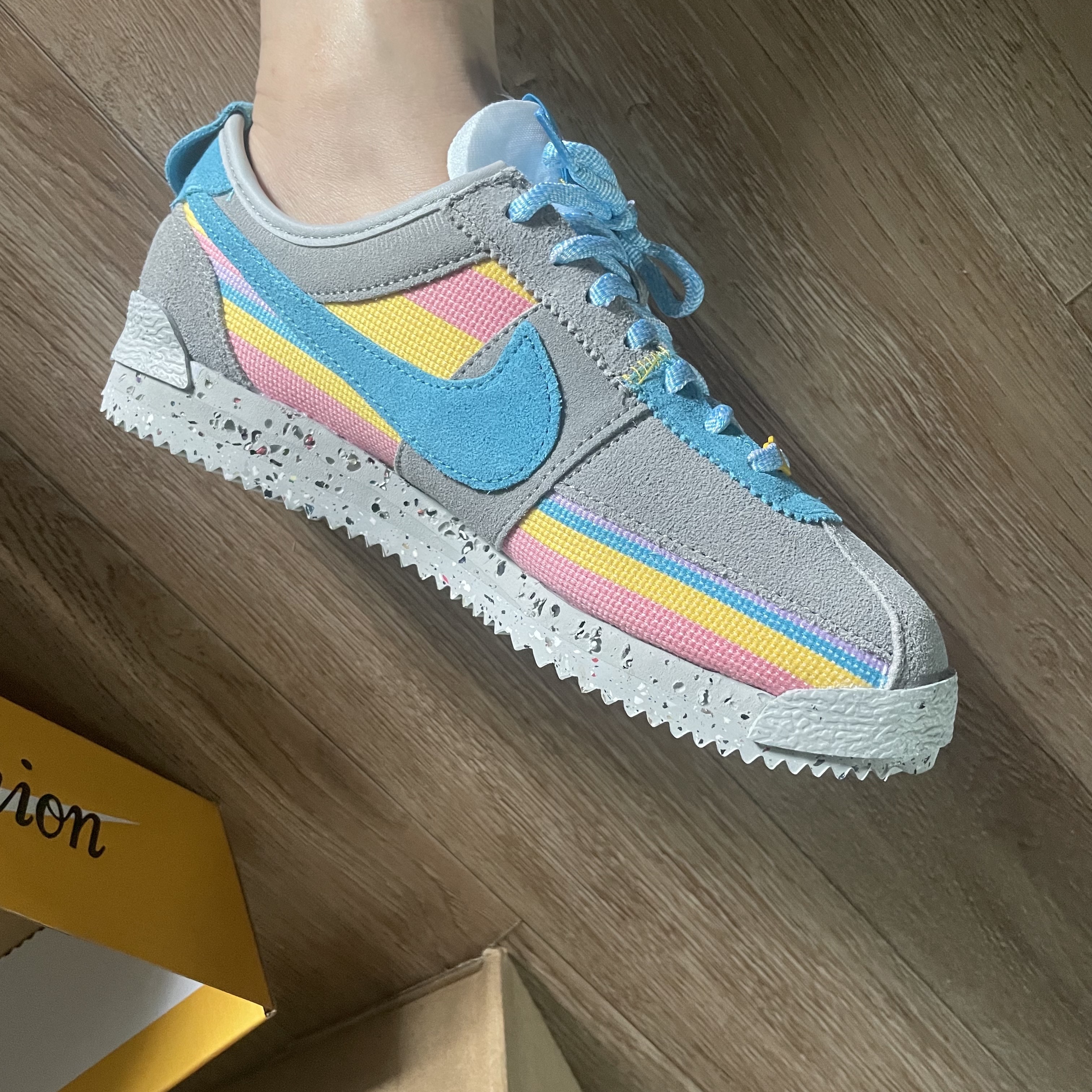 Nike x Union Cortez SP Light Smoke 착용 스타일